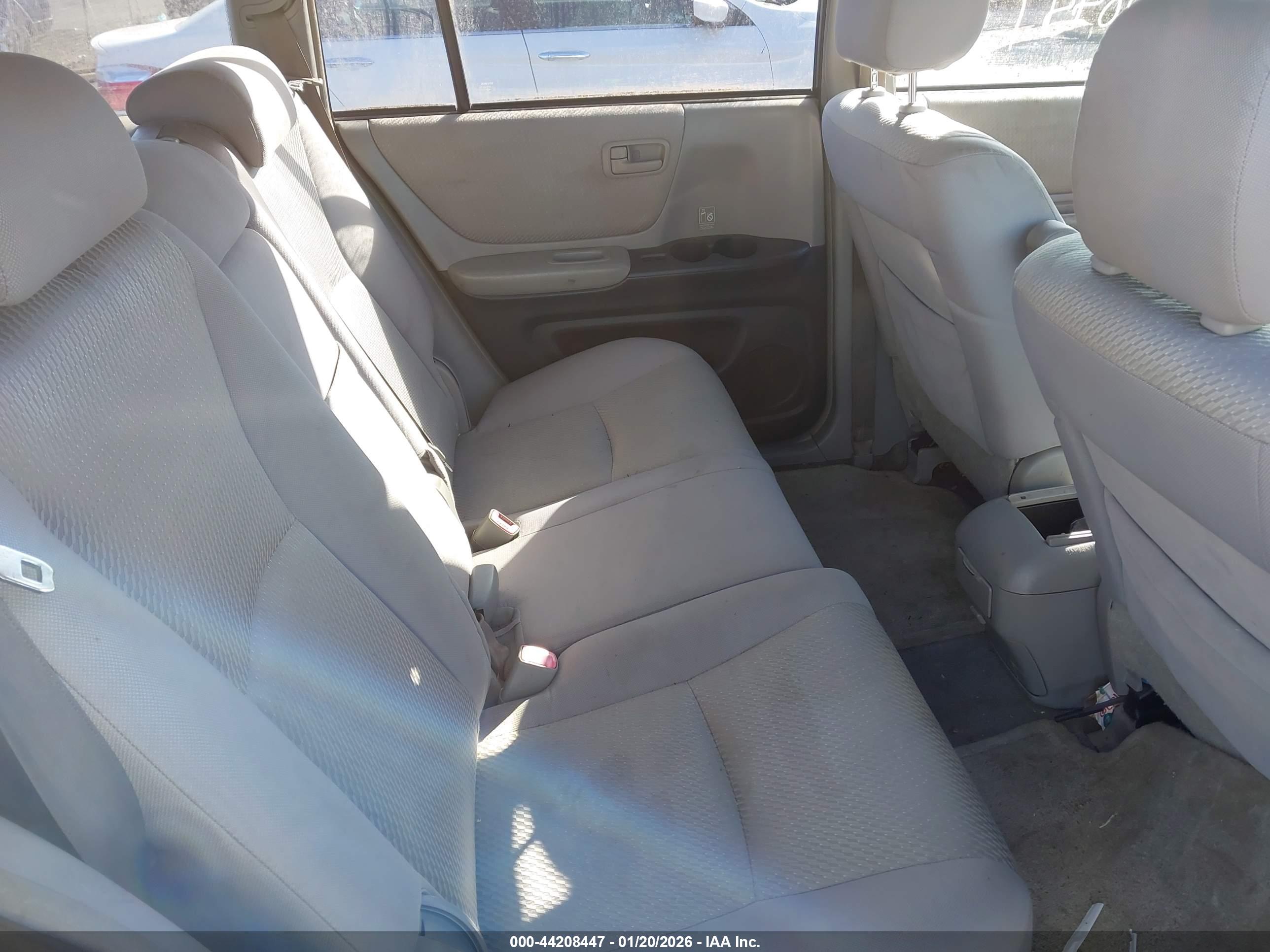 TOYOTA HIGHLANDER image 8