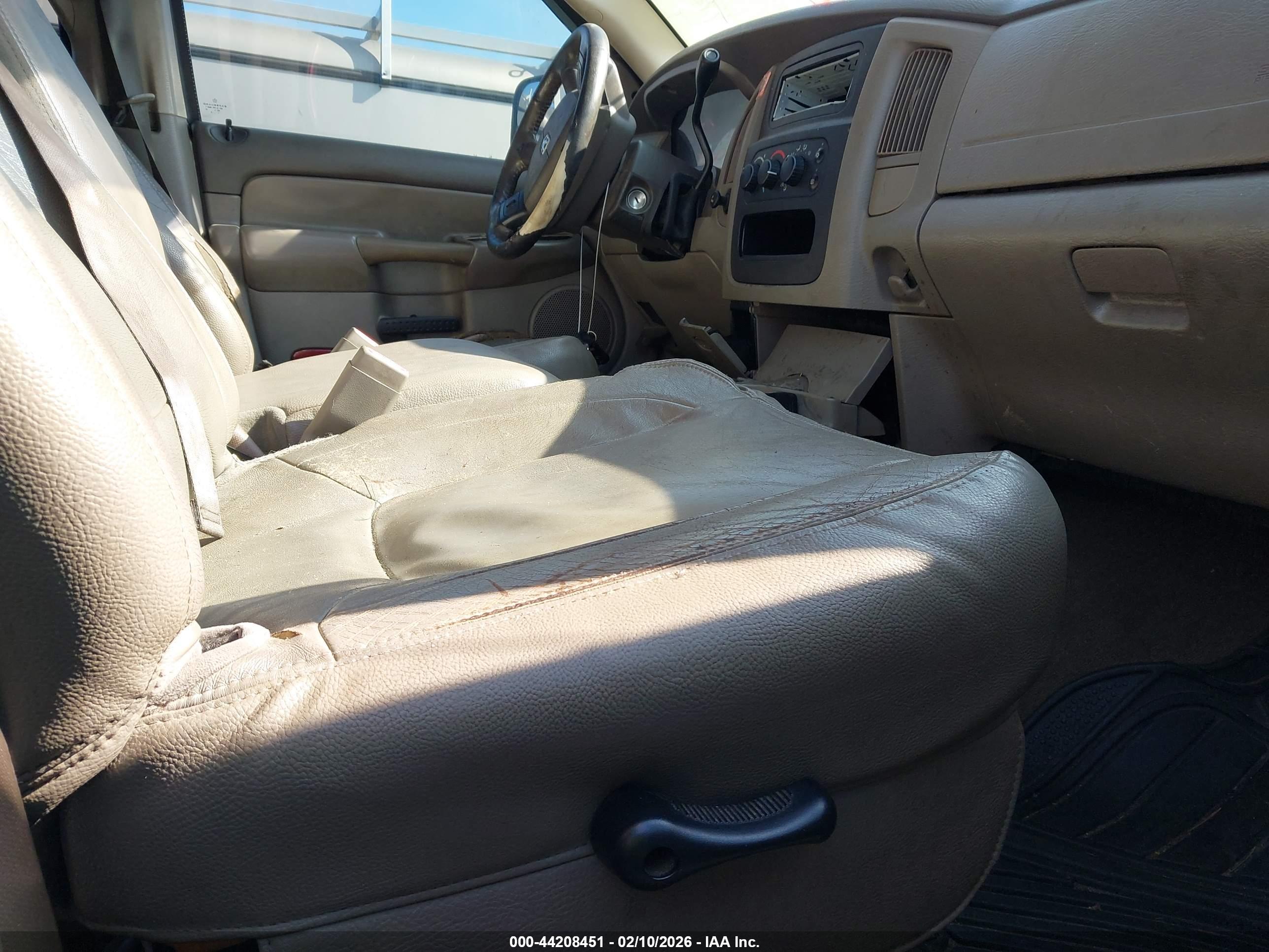 DODGE RAM image 5