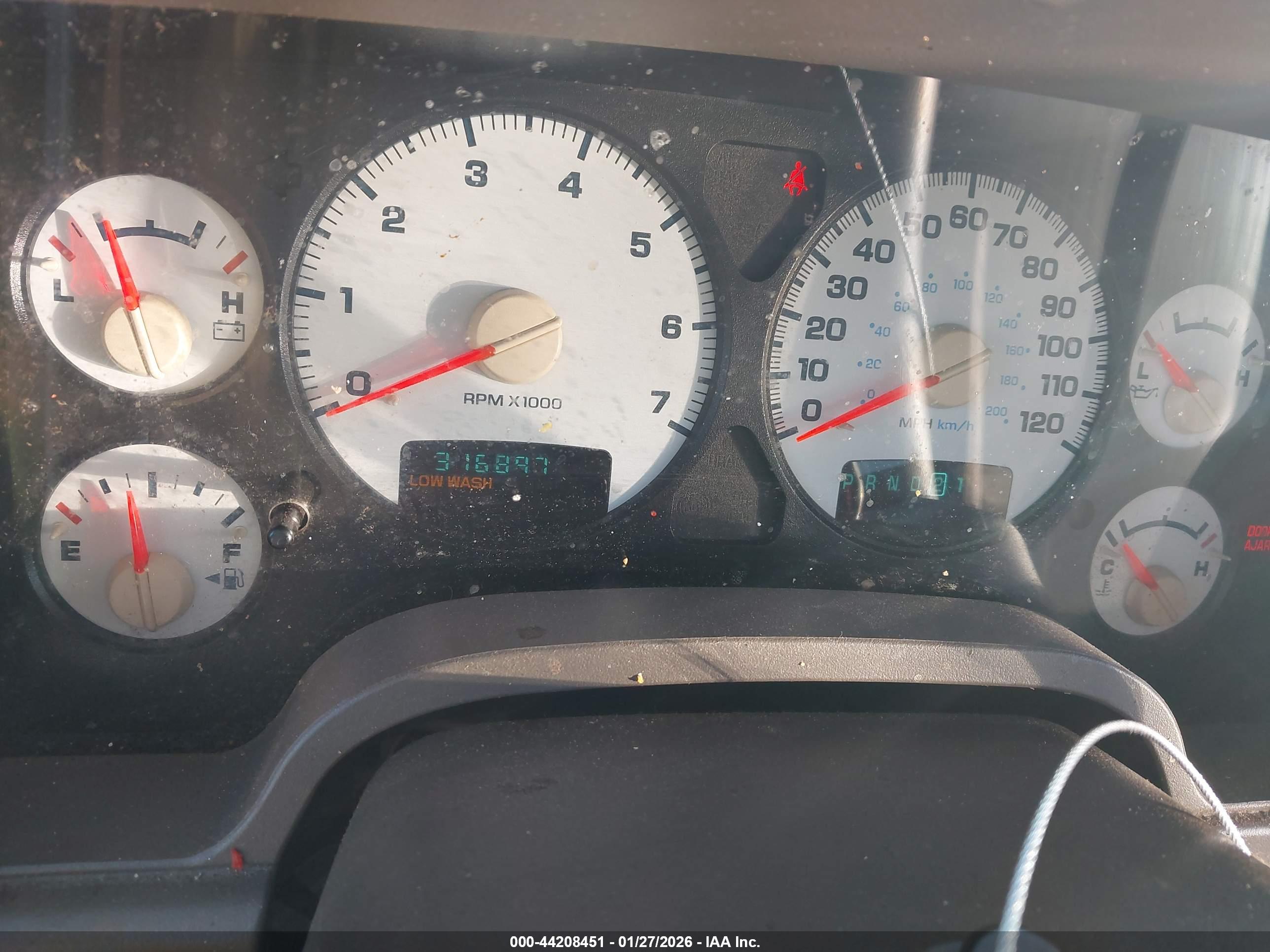 DODGE RAM image 7
