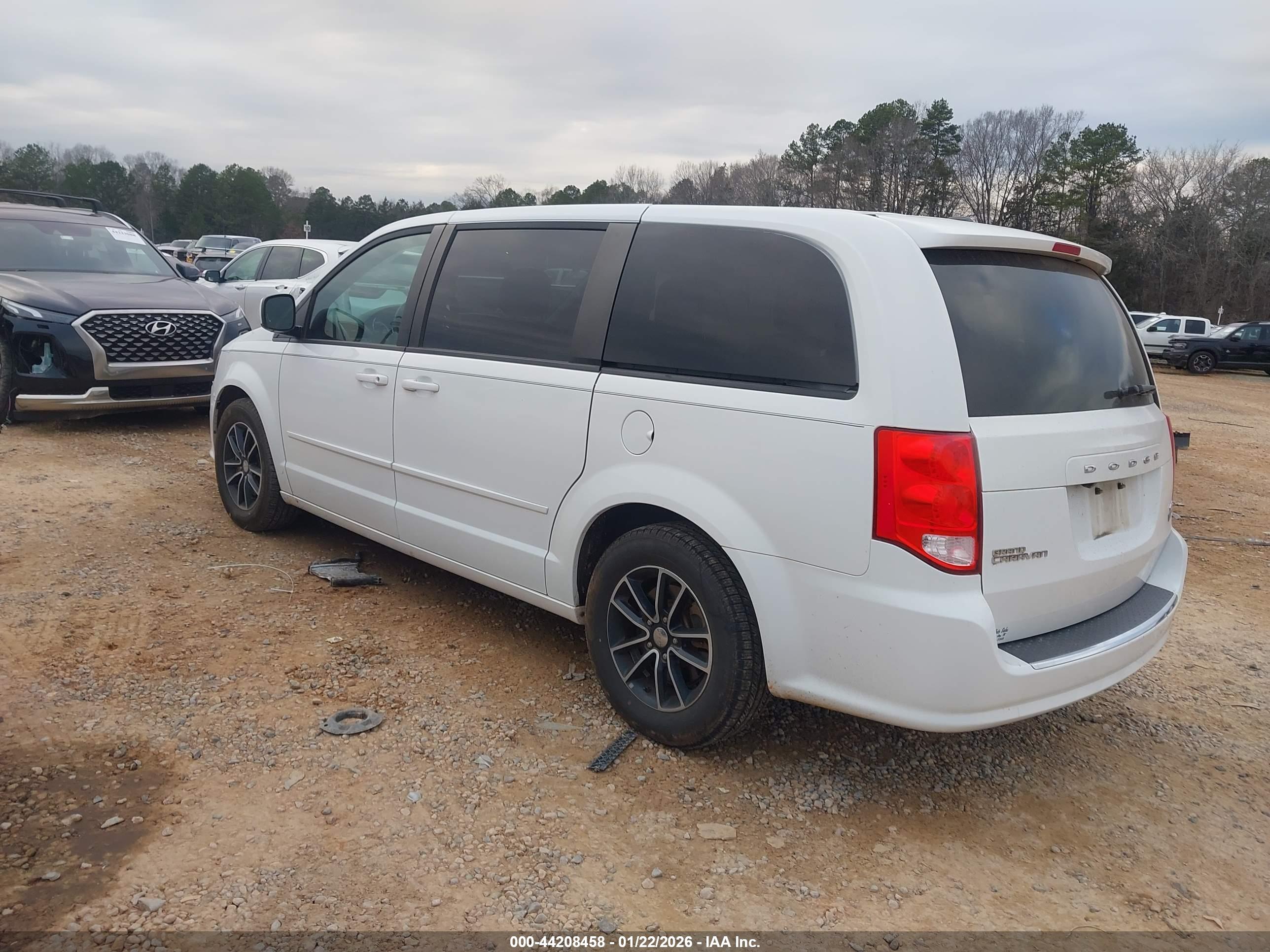 DODGE GRAND image 3