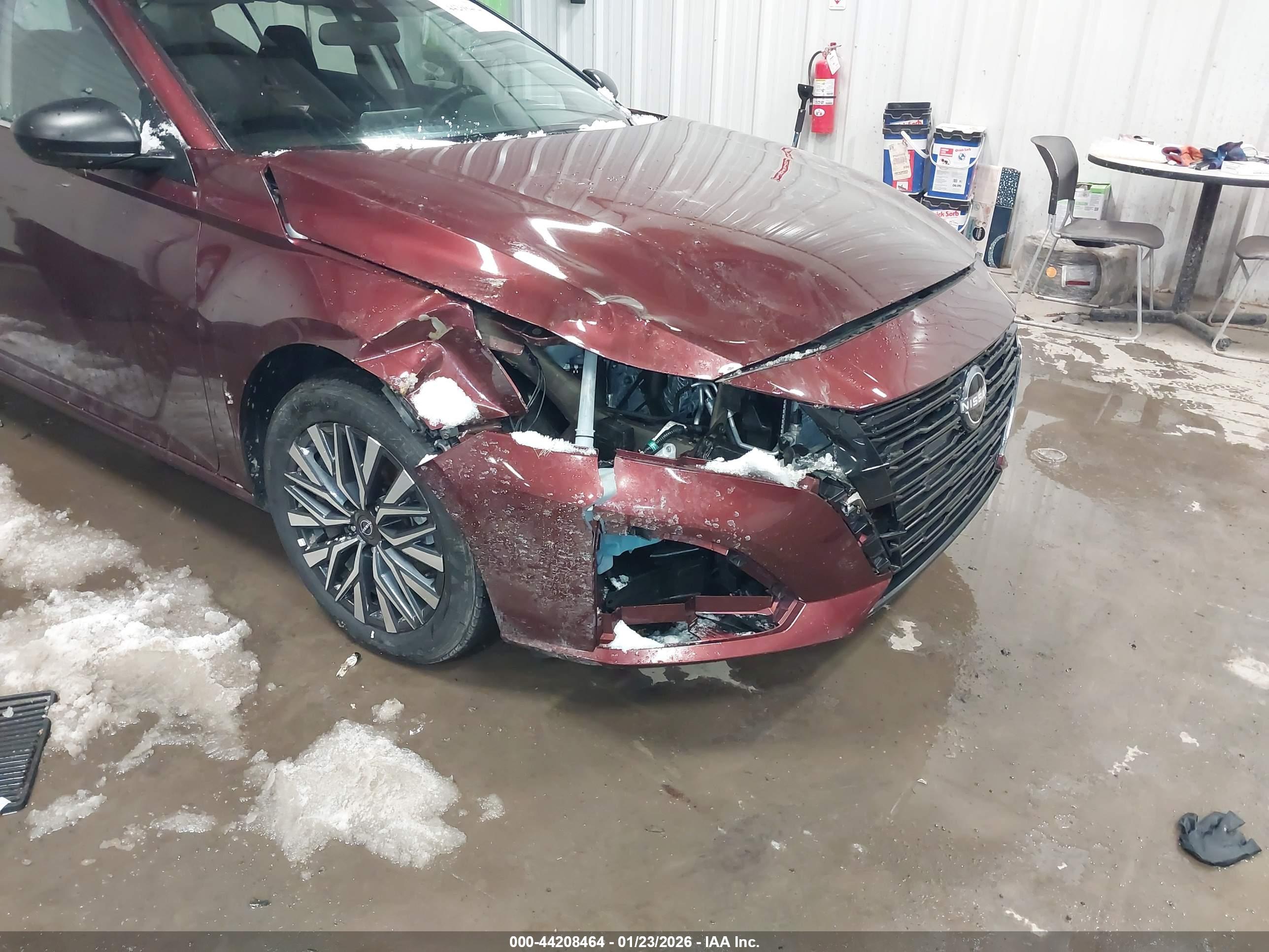NISSAN ALTIMA image 6