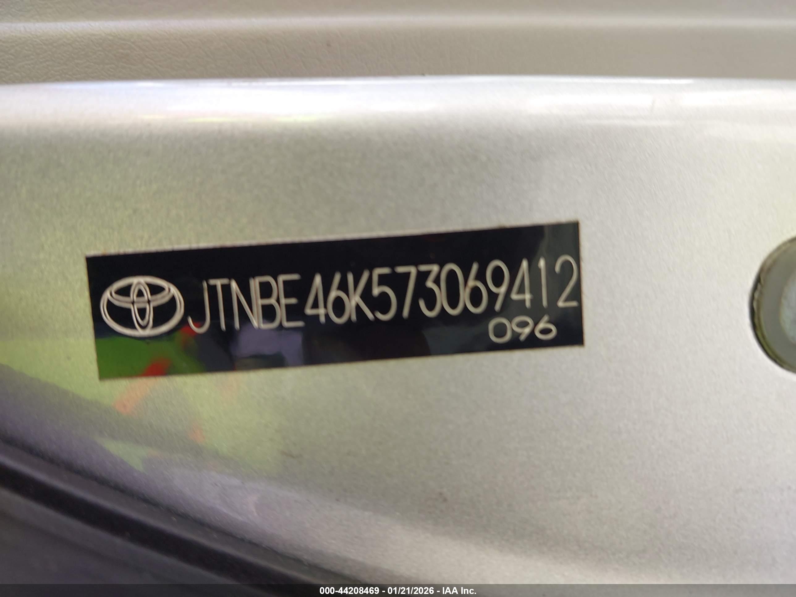 TOYOTA CAMRY image 9