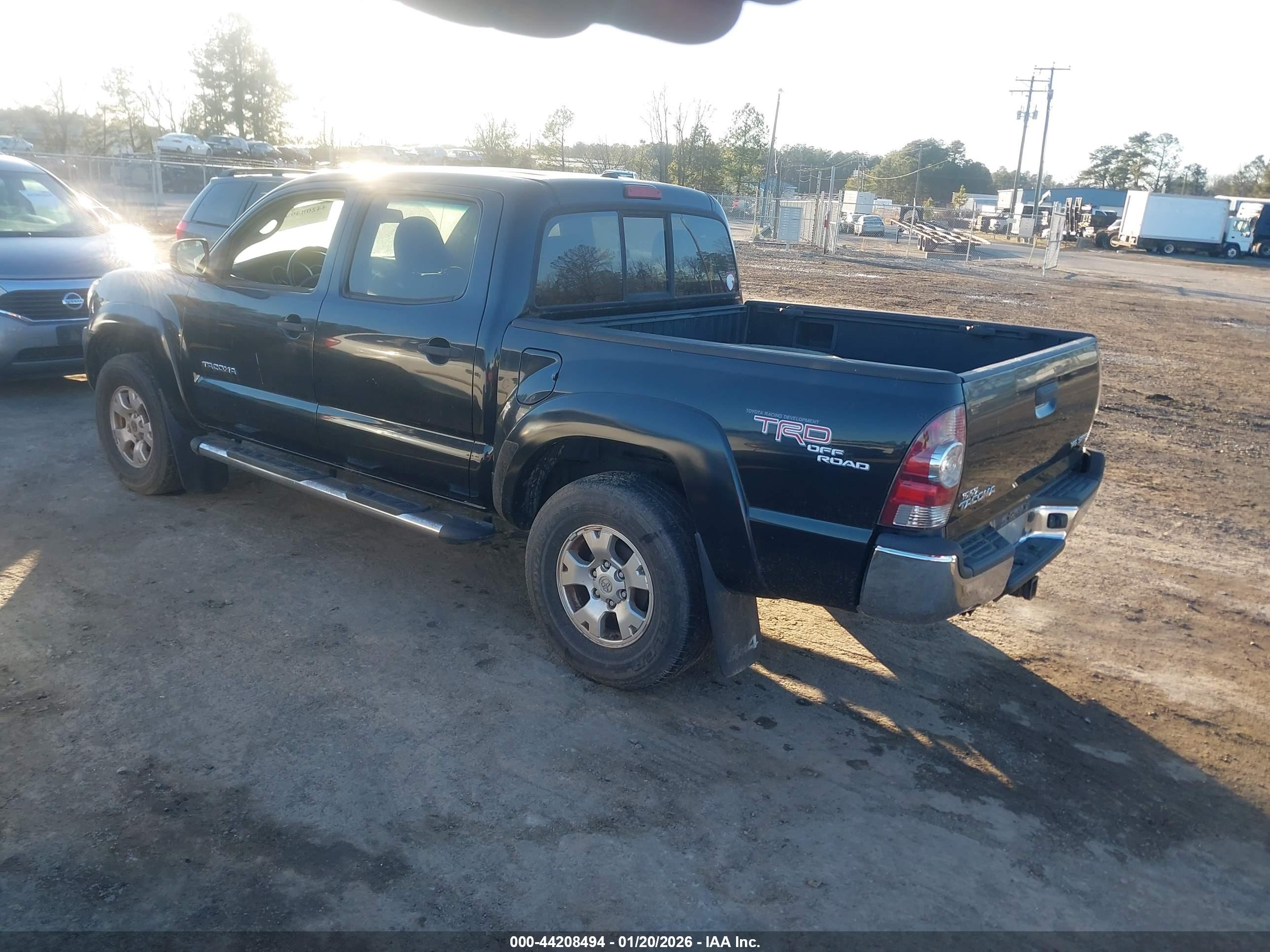 TOYOTA TACOMA image 3