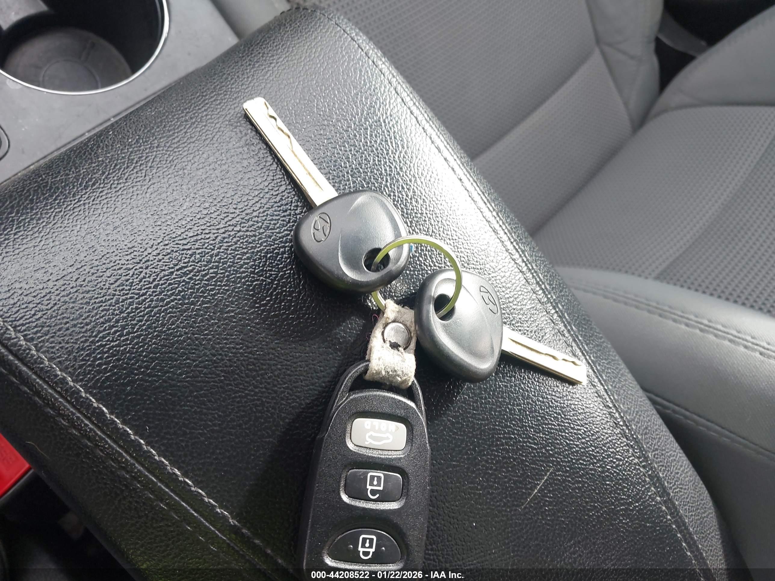 HYUNDAI SONATA image 11