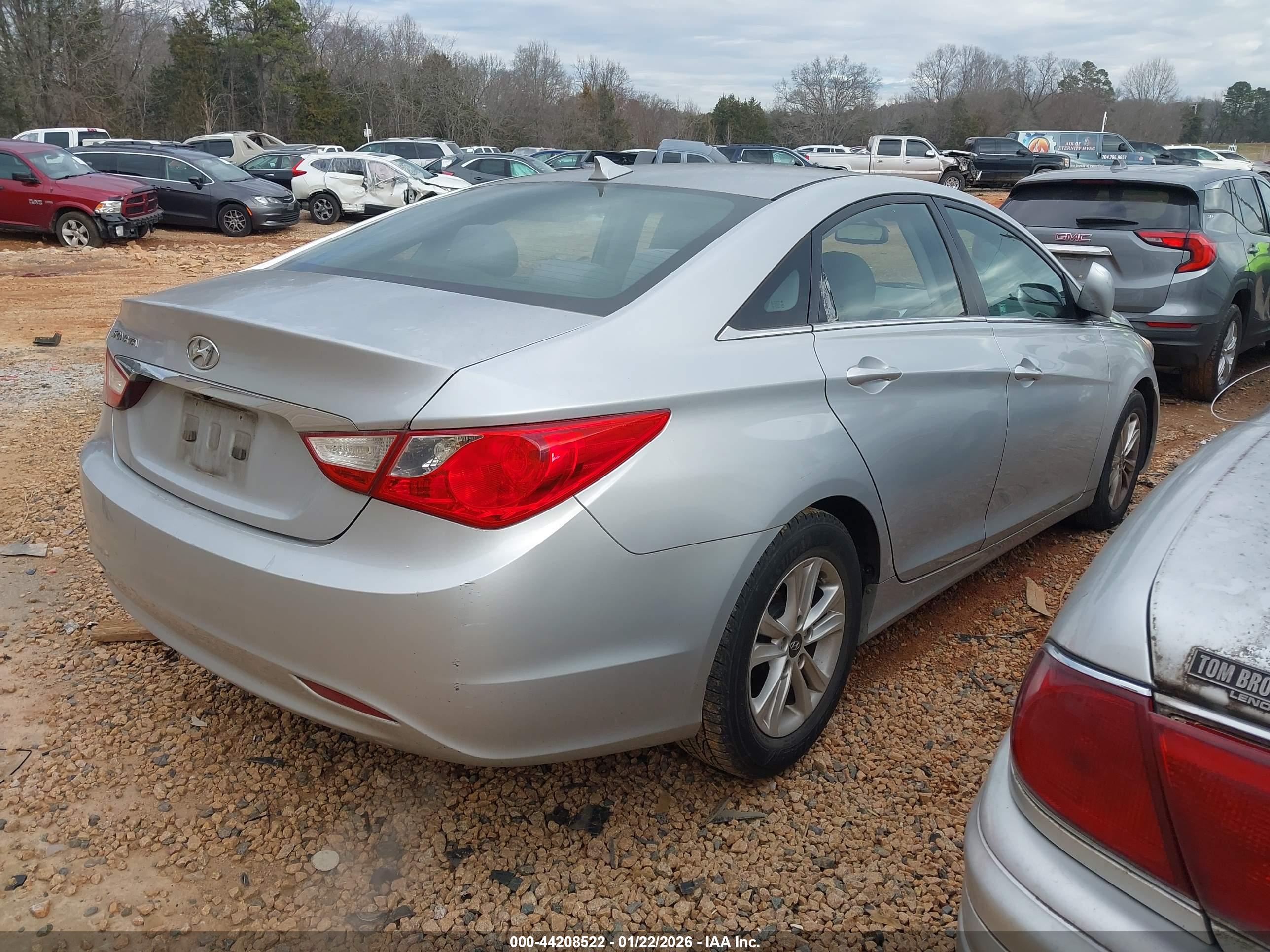 HYUNDAI SONATA image 4