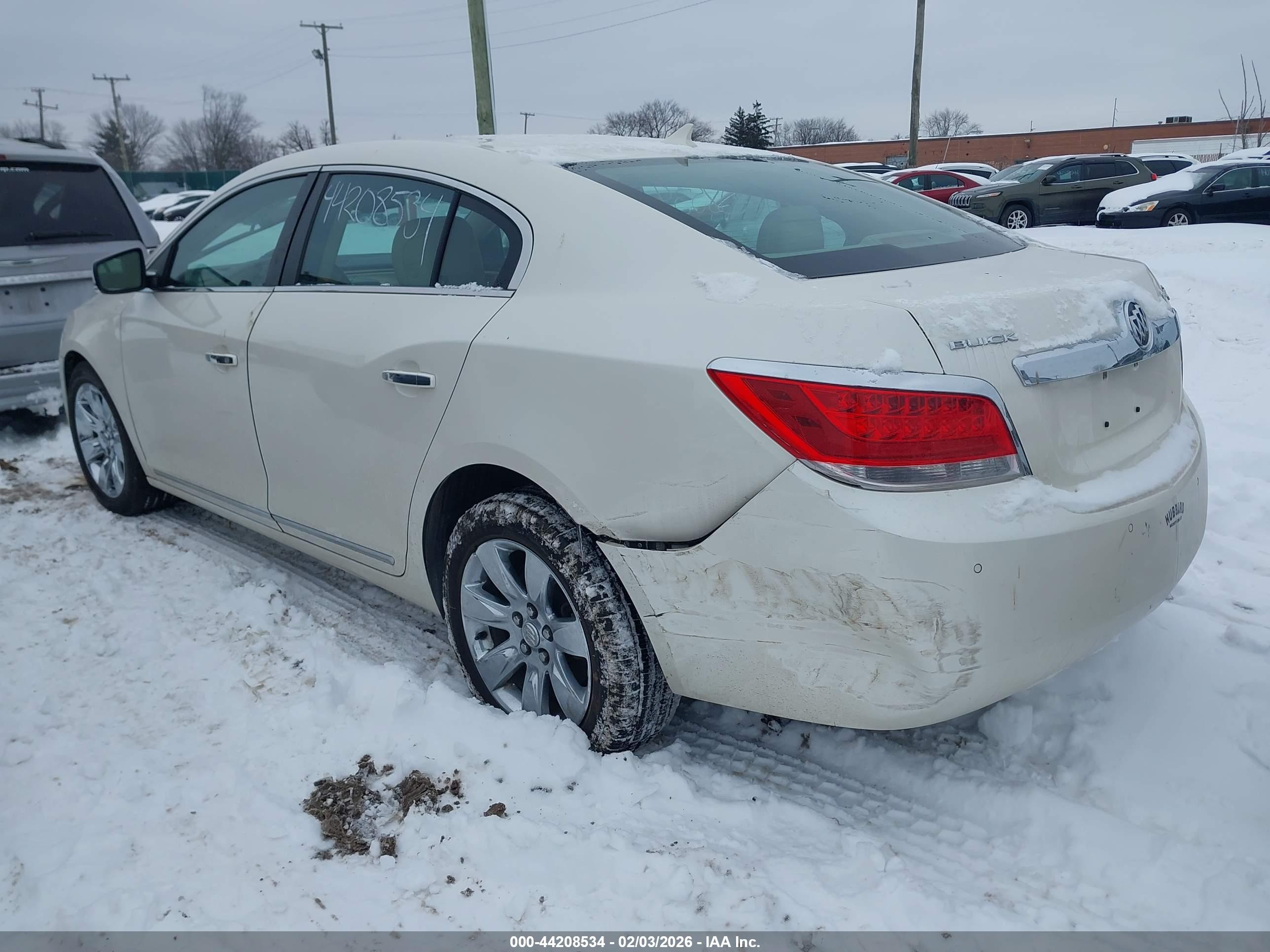 BUICK LACROSSE image 3