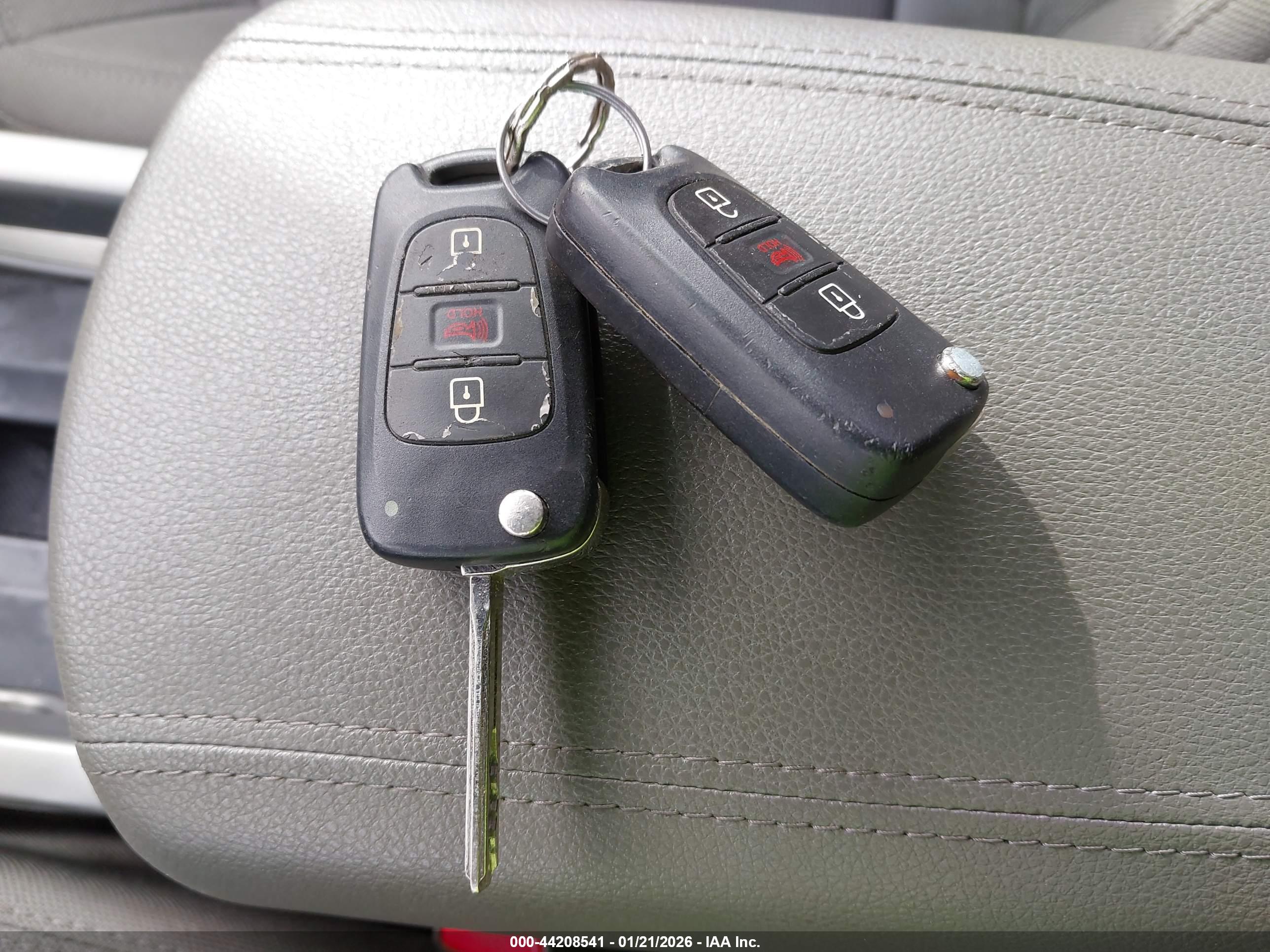 KIA SPORTAGE image 11