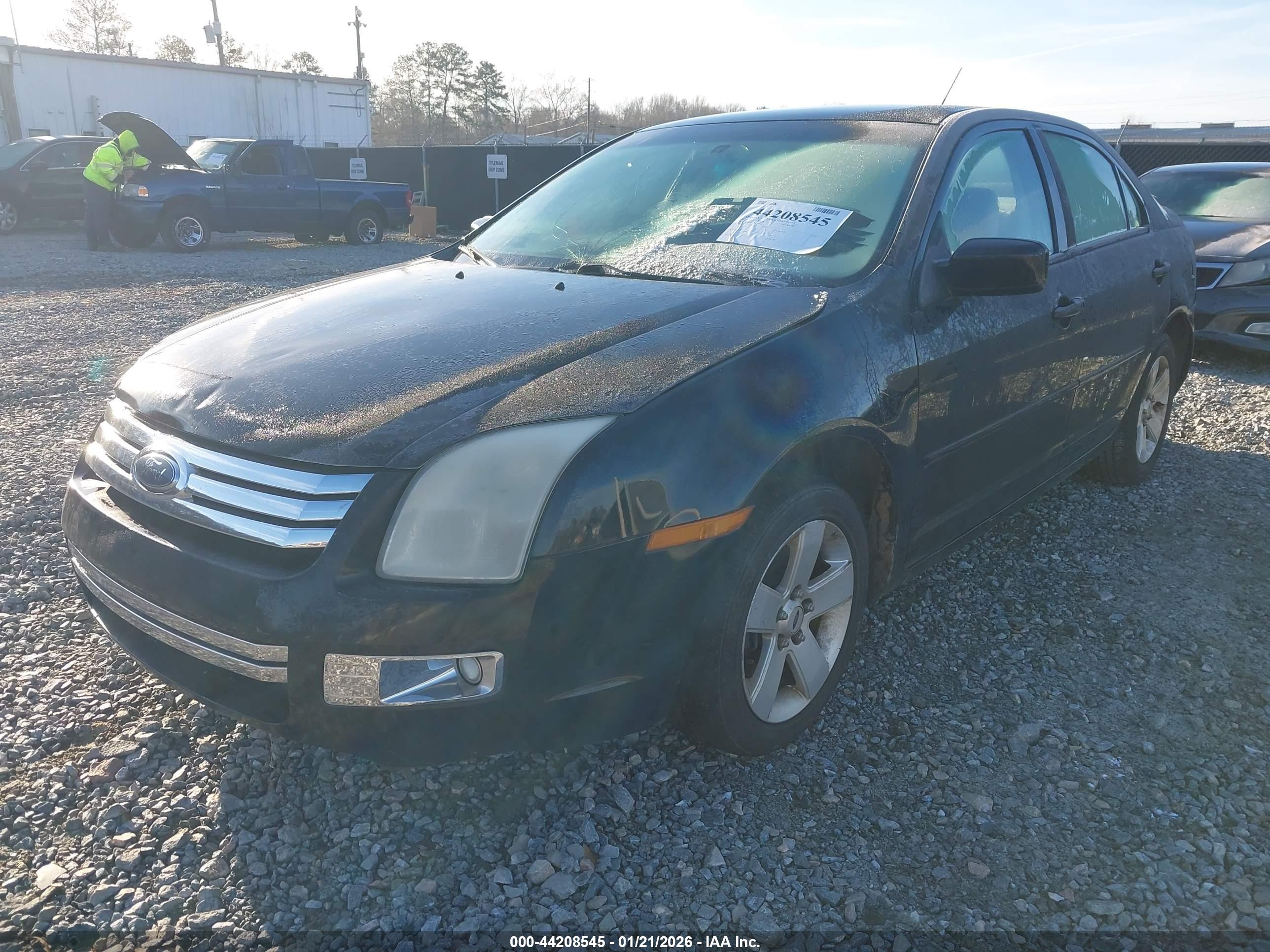 FORD FUSION image 2