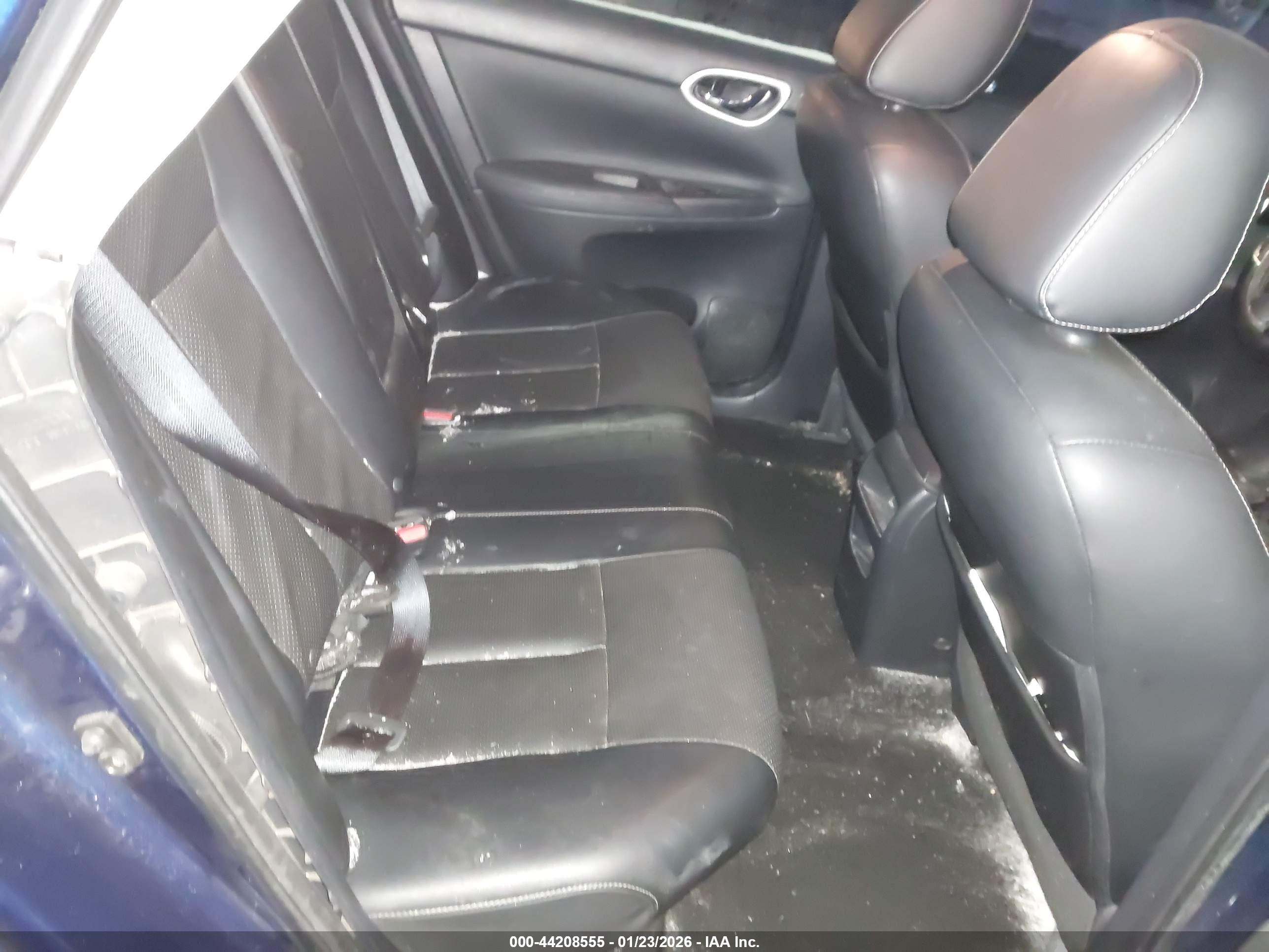 NISSAN SENTRA image 8