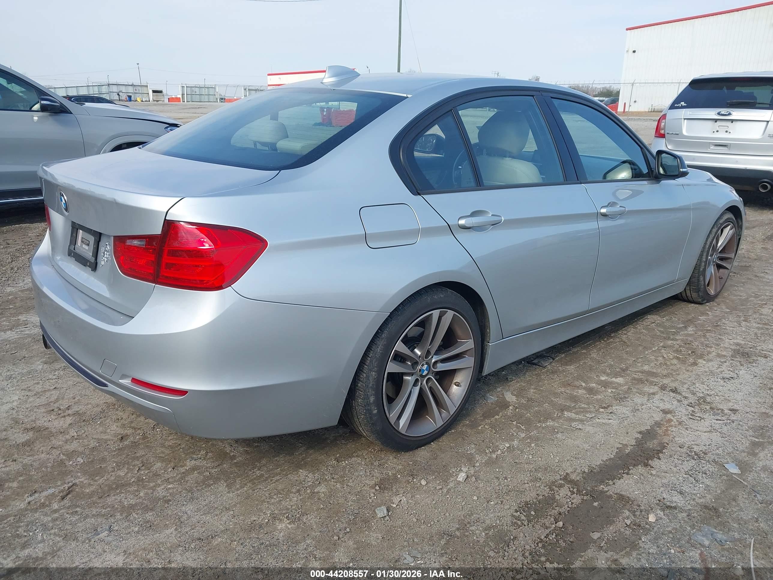 BMW 328I image 4