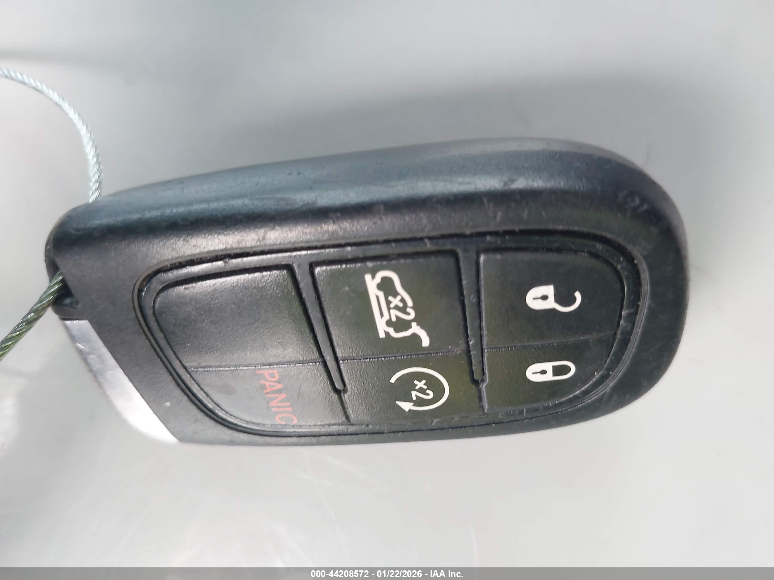 JEEP CHEROKEE image 11
