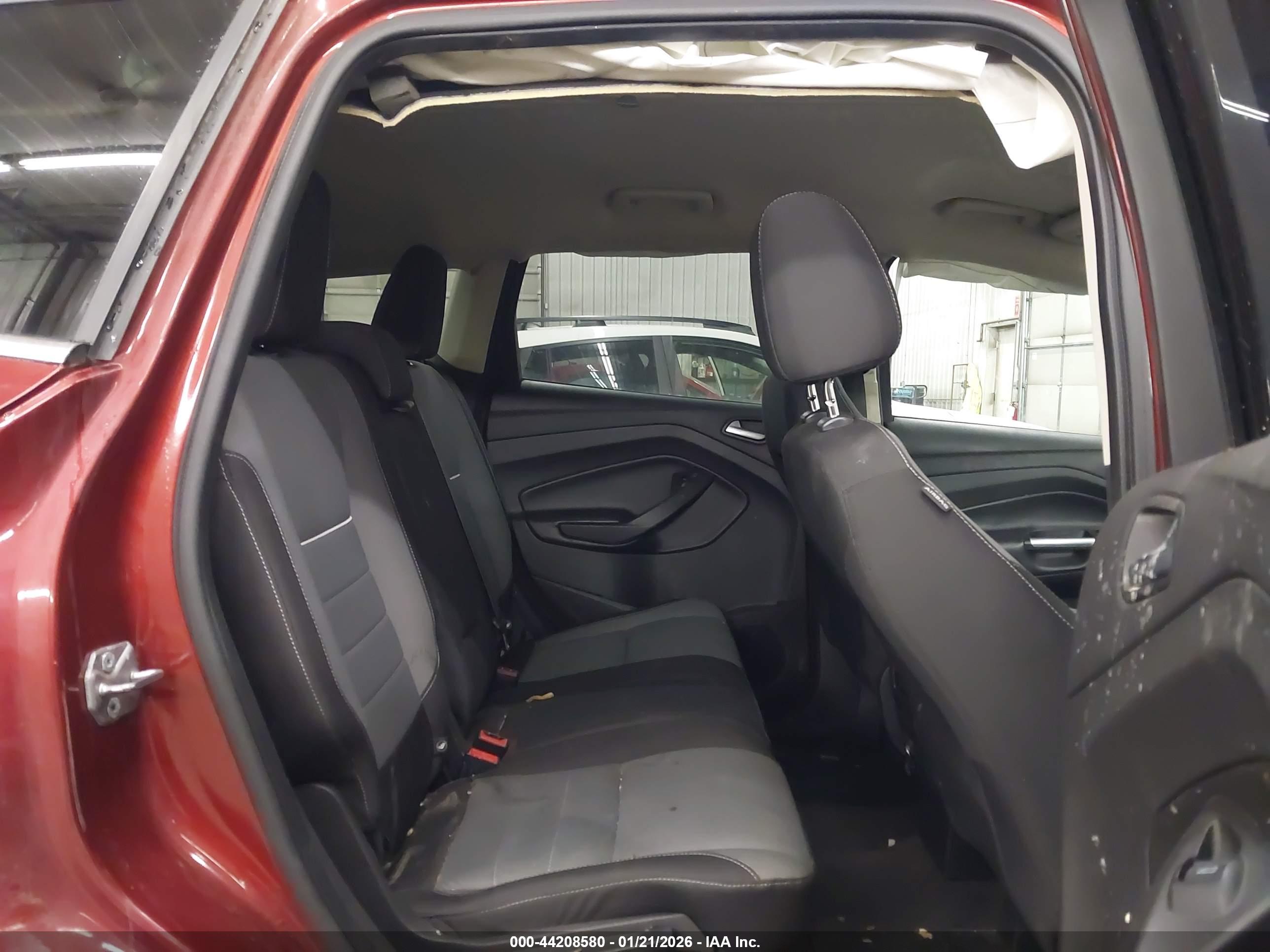 FORD ESCAPE image 8