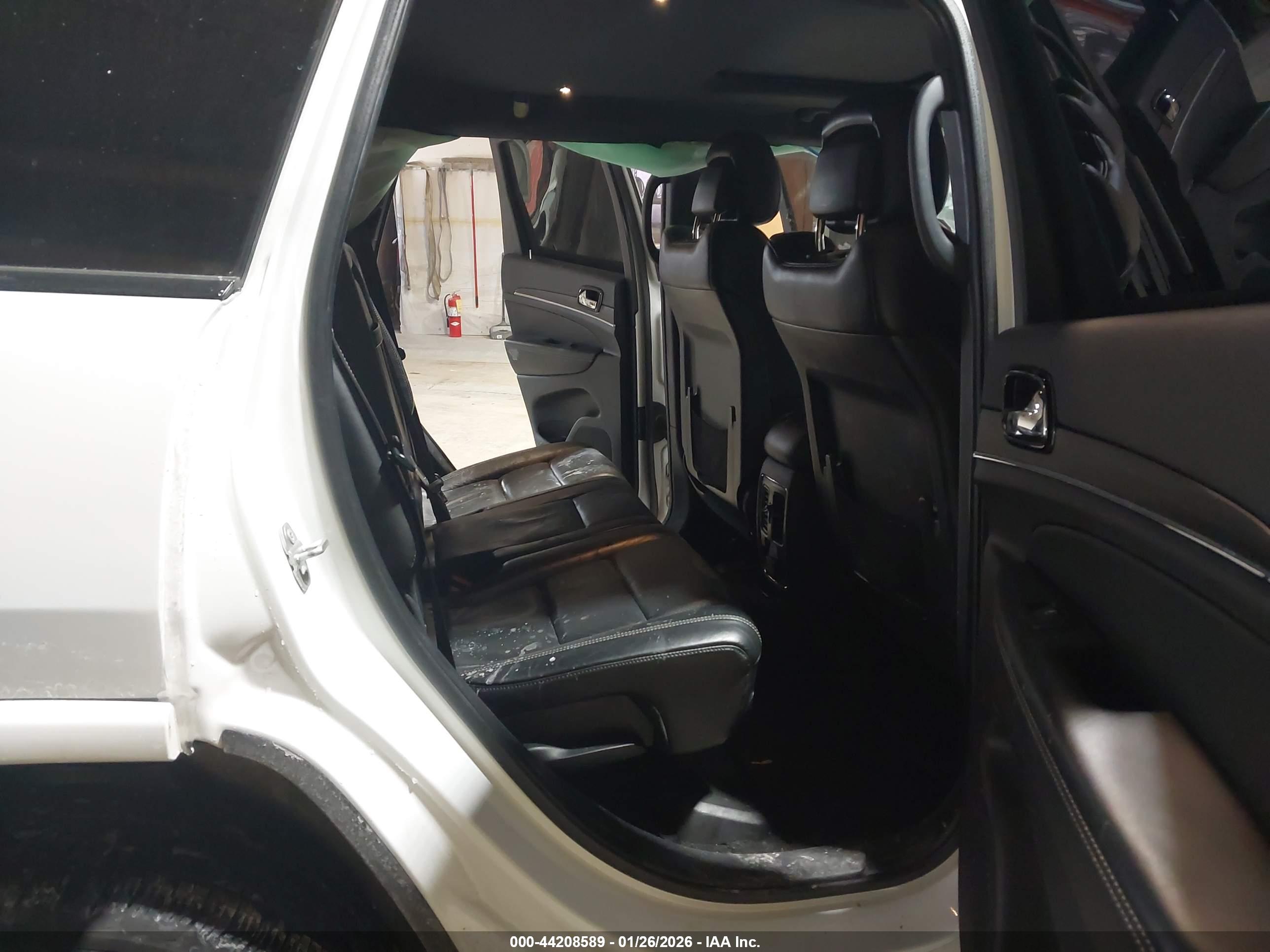 JEEP GRAND image 8