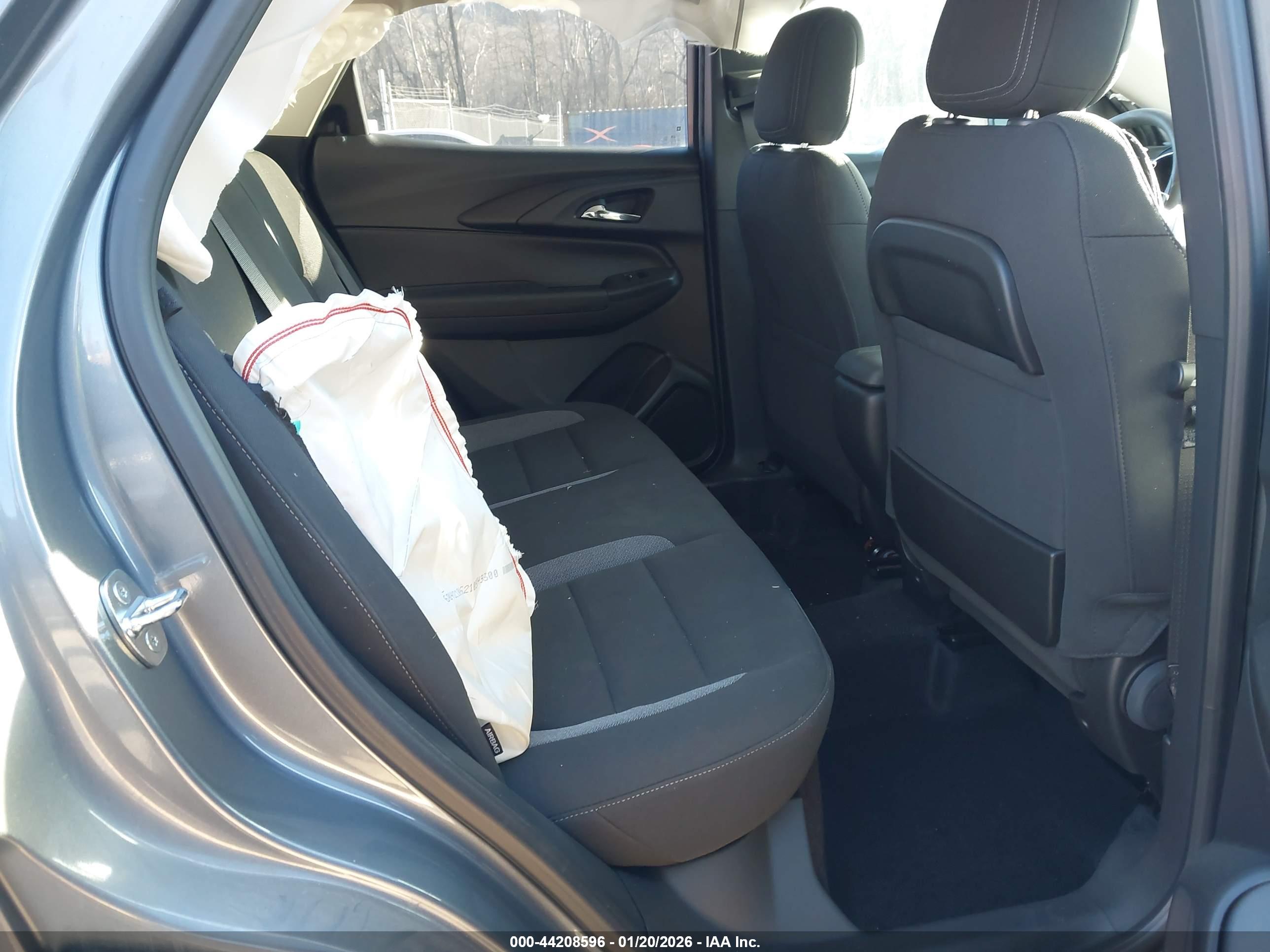 CHEVROLET TRAILBLAZER image 8