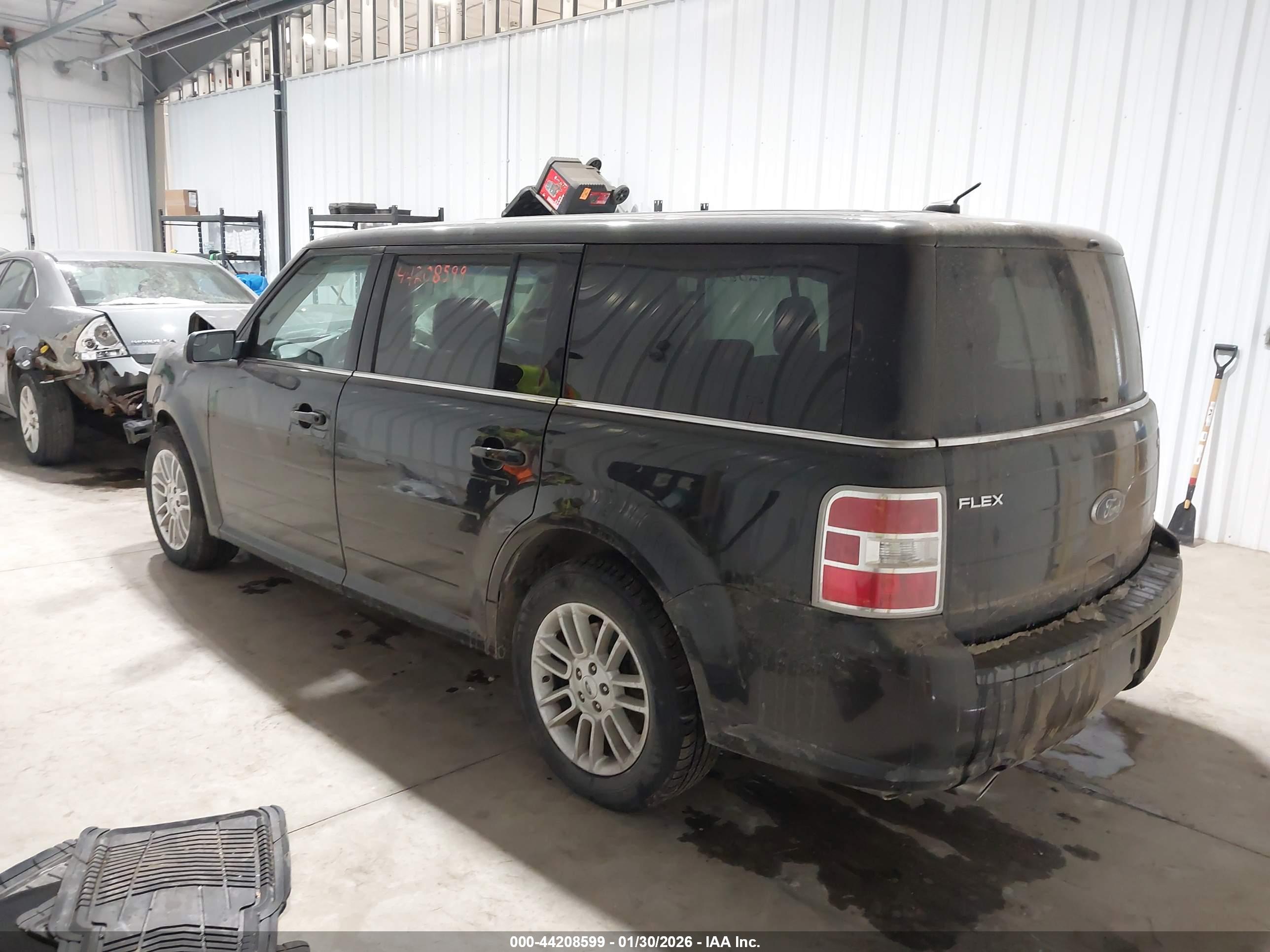 FORD FLEX image 3