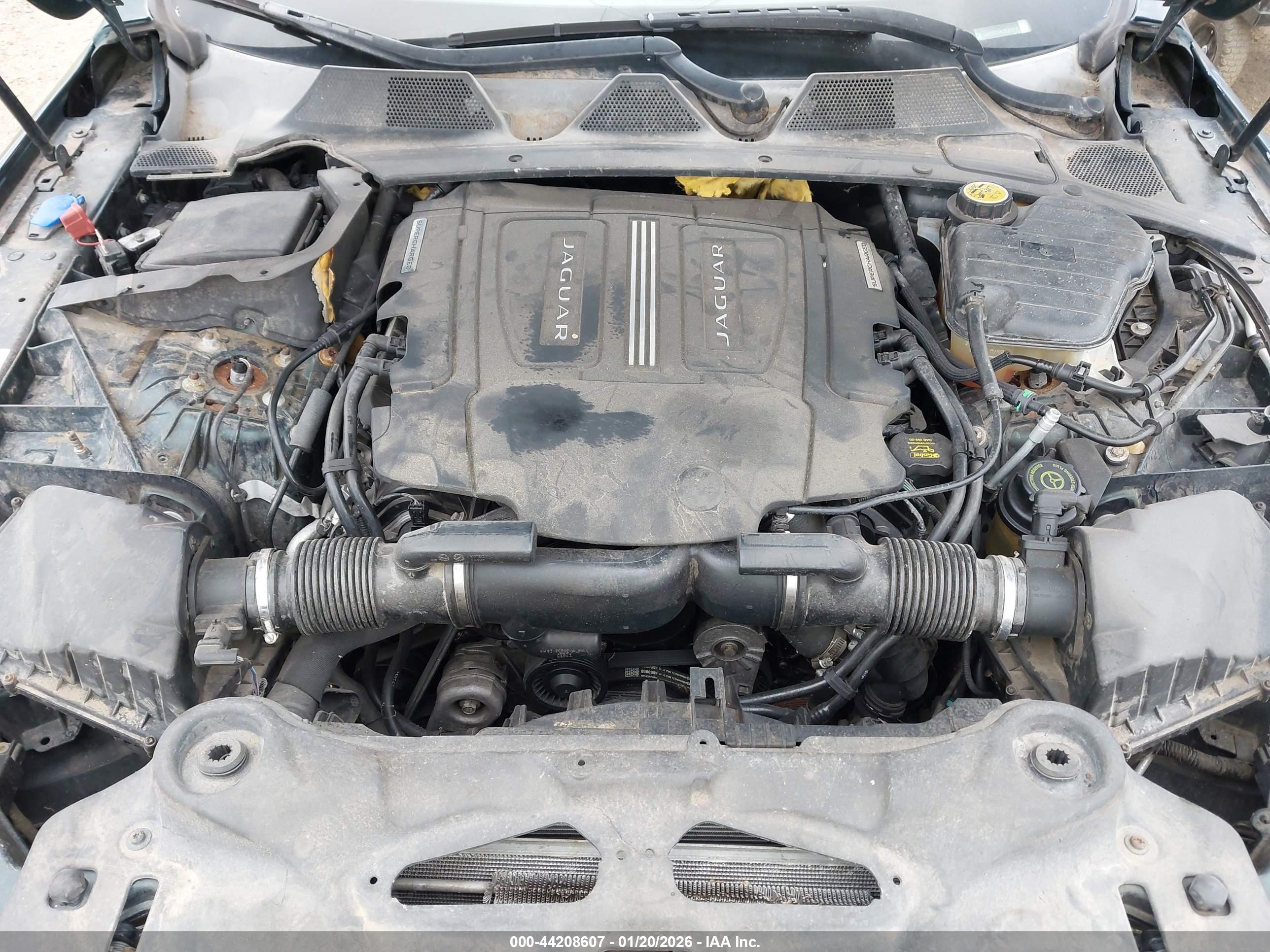 JAGUAR XJ image 10