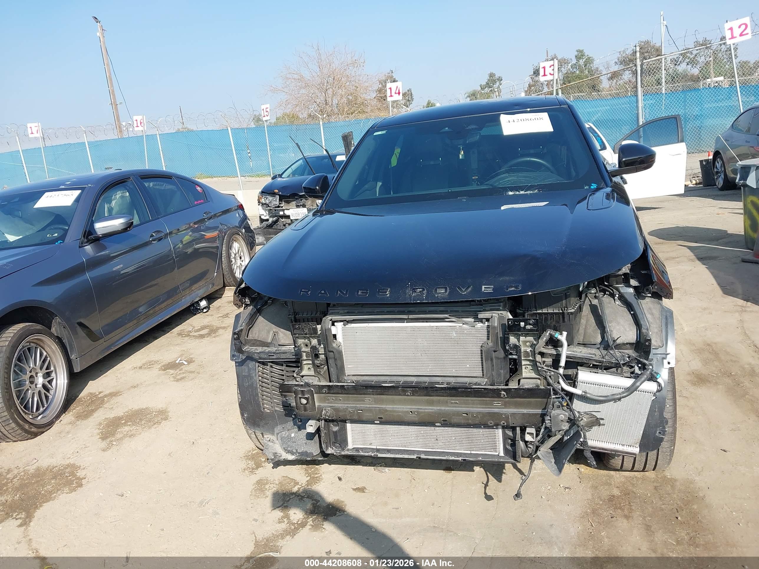 LAND ROVER image 6
