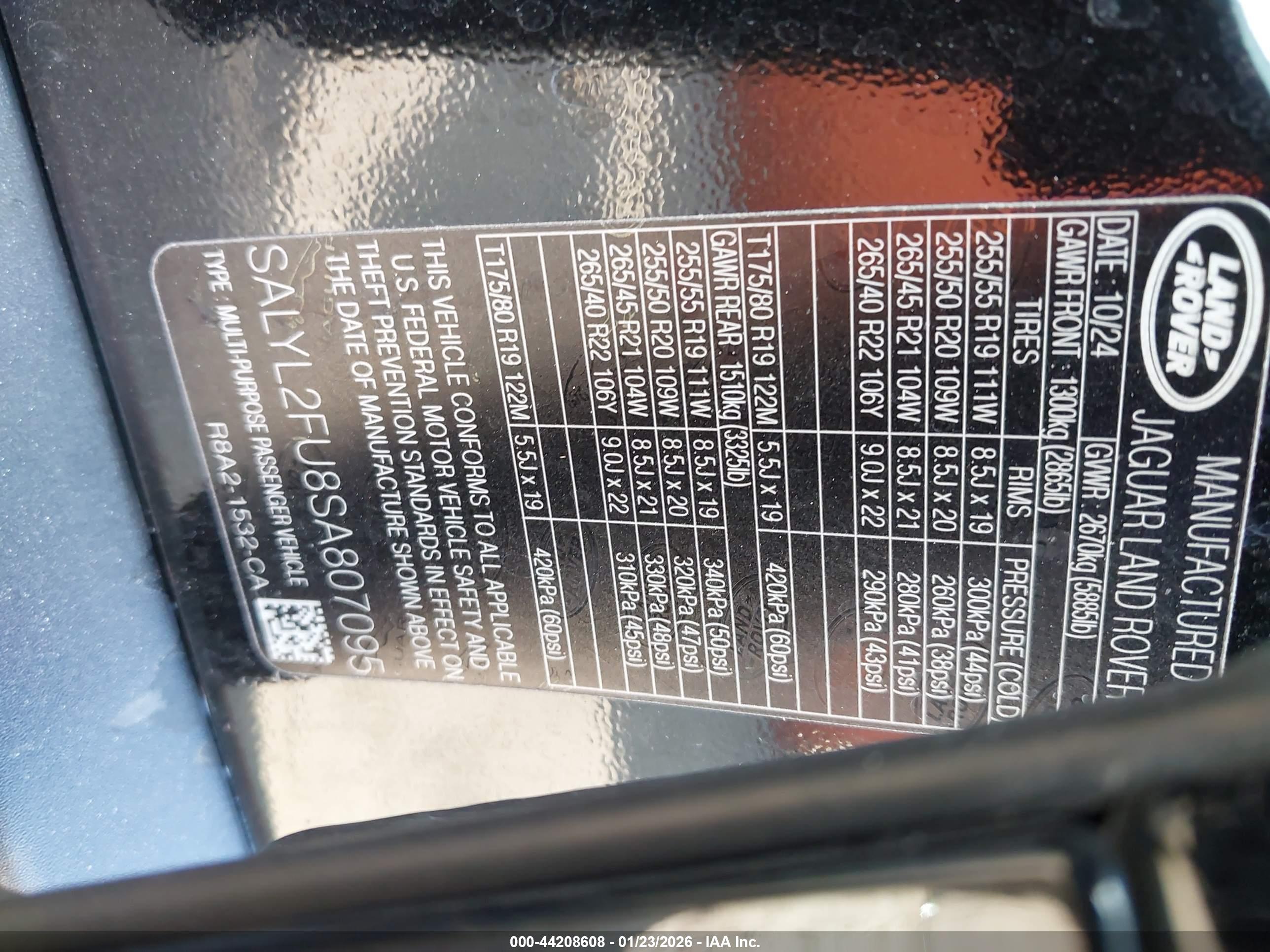 LAND ROVER image 9