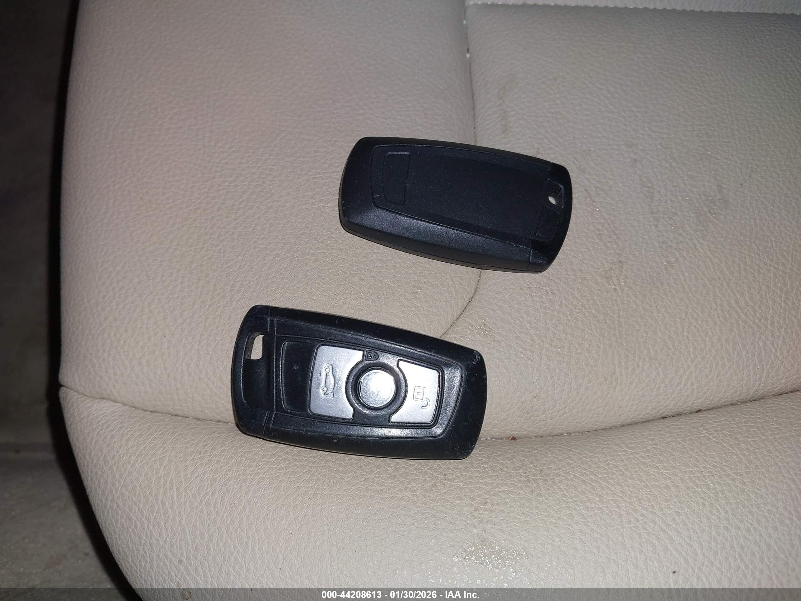 BMW 320I image 11