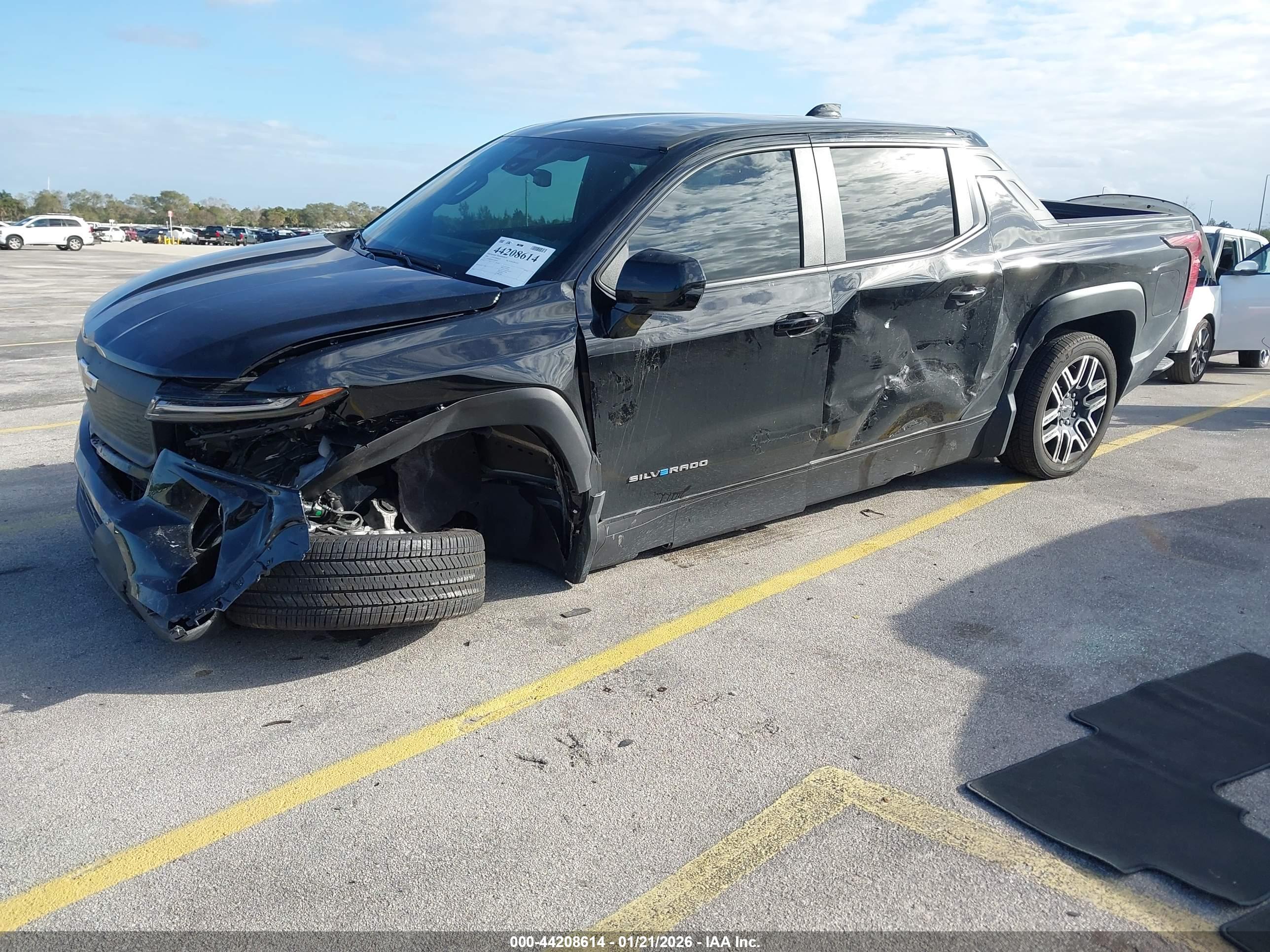 CHEVROLET SILVERADO image 2
