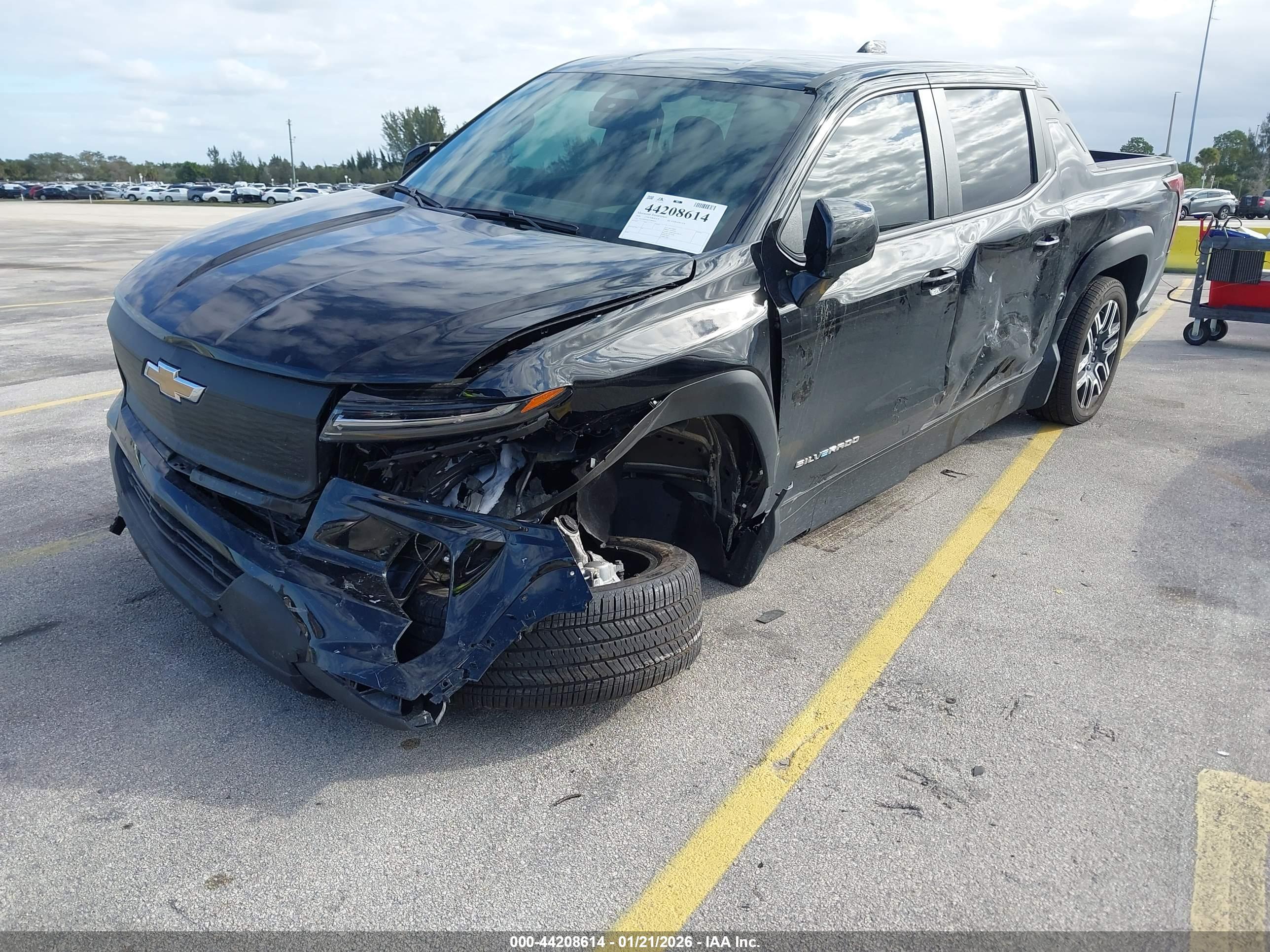 CHEVROLET SILVERADO image 6