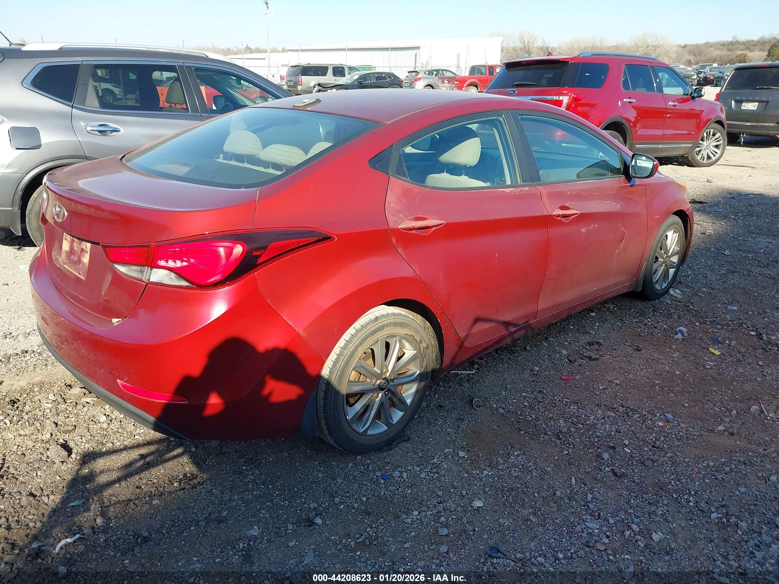 HYUNDAI ELANTRA image 4