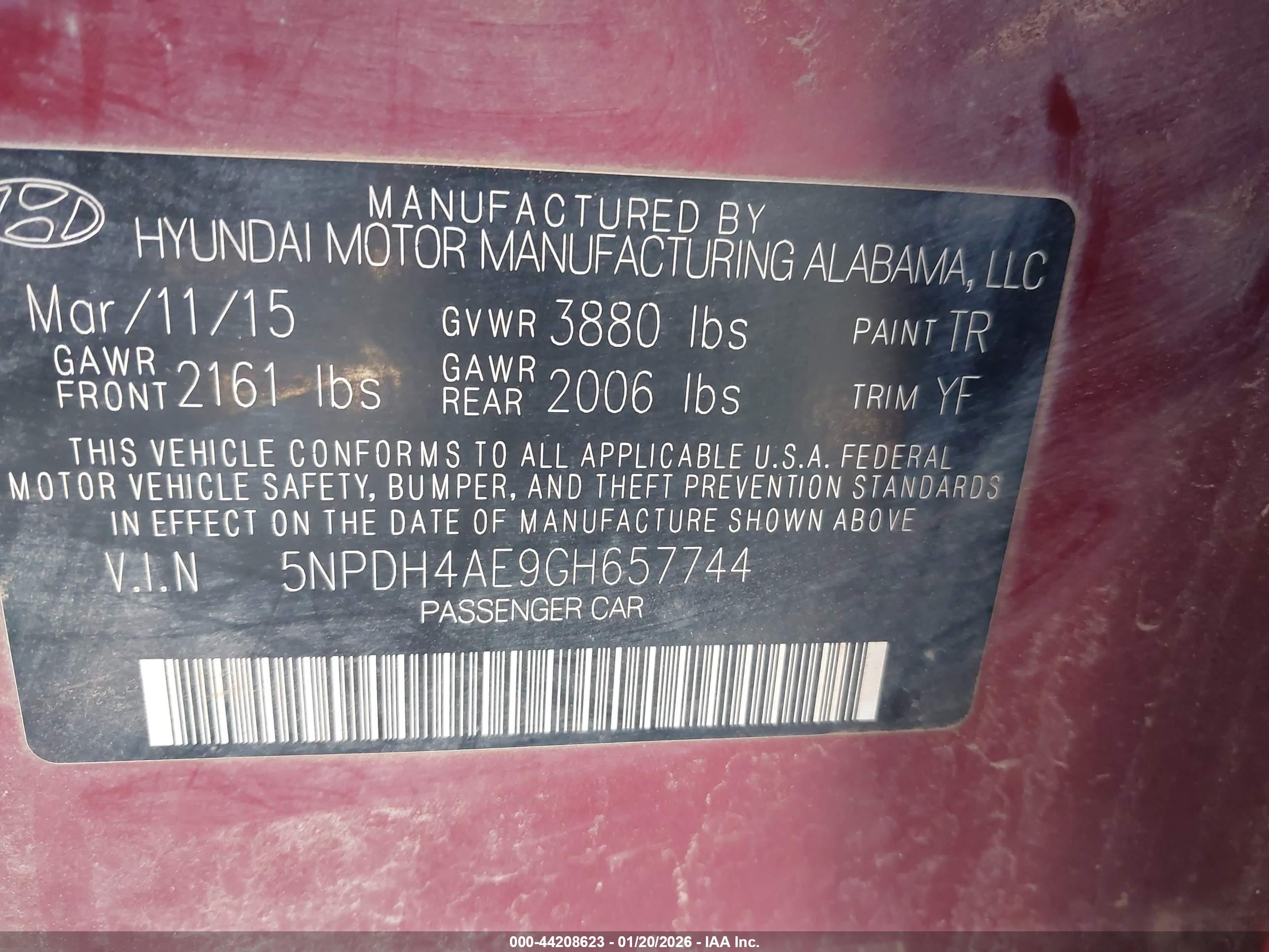 HYUNDAI ELANTRA image 9