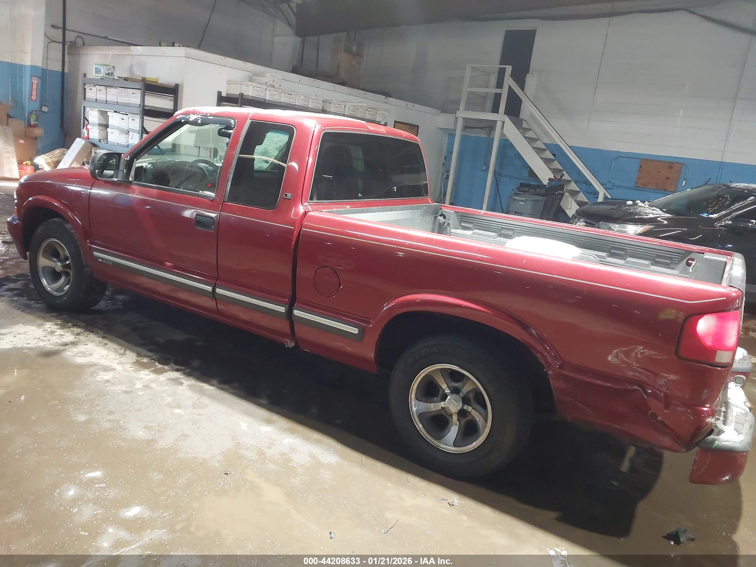 CHEVROLET S-10 image 3