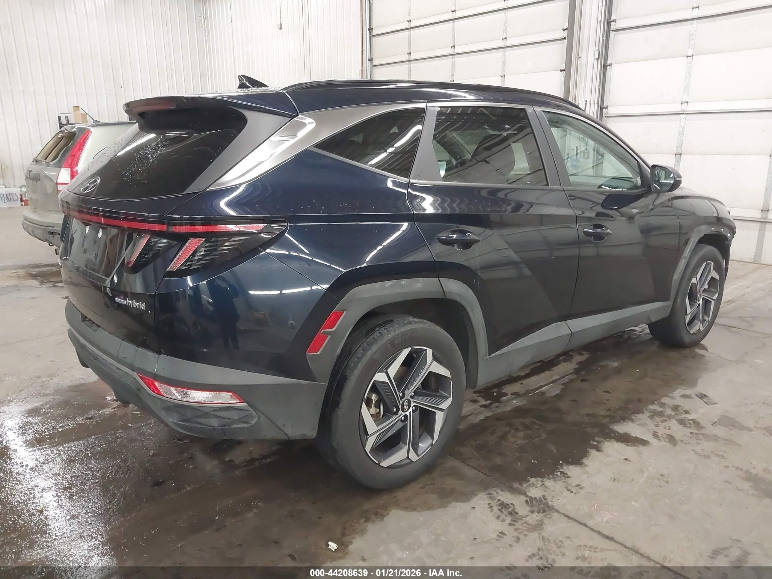 HYUNDAI TUCSON image 4