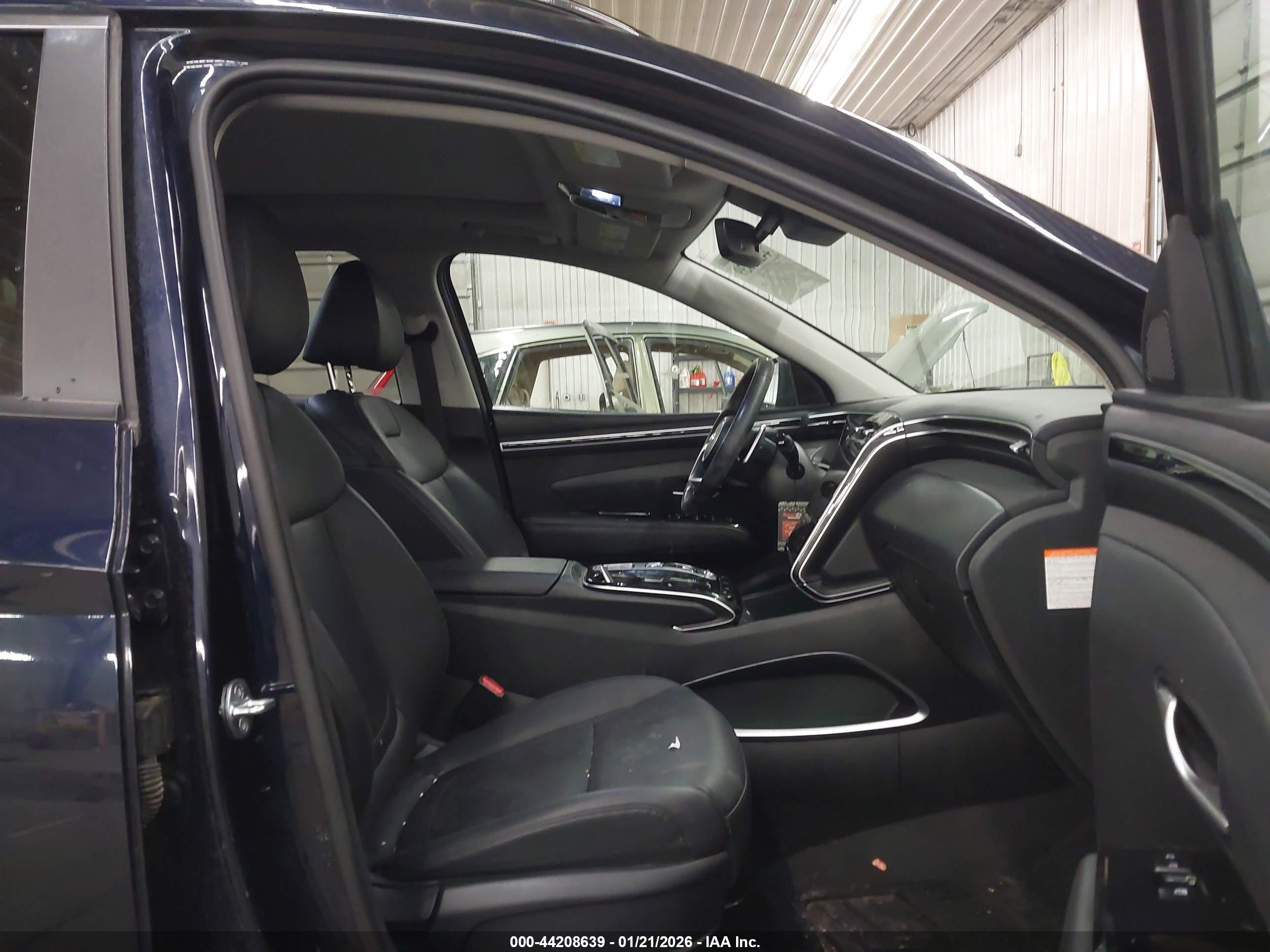 HYUNDAI TUCSON image 5