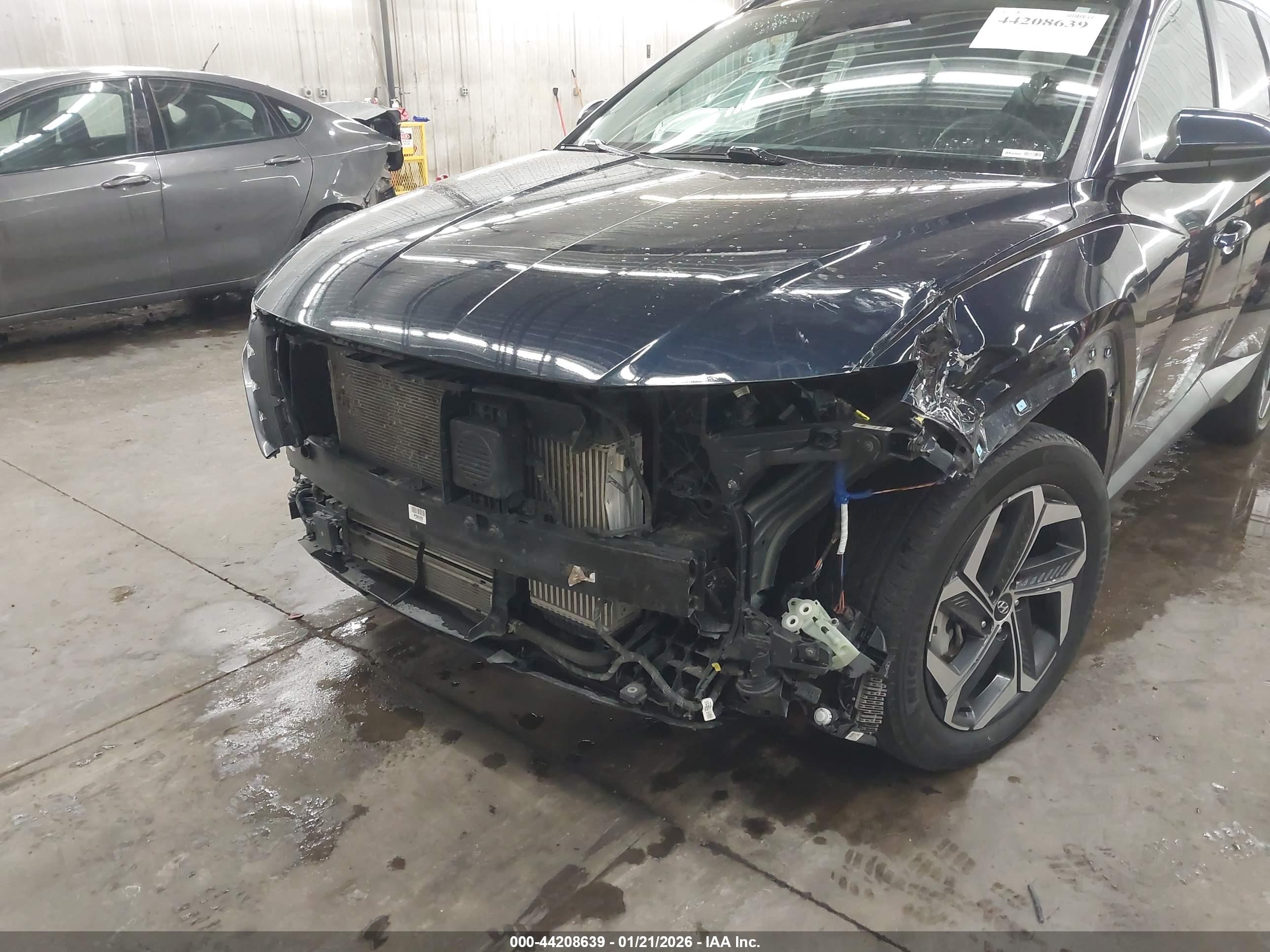 HYUNDAI TUCSON image 6