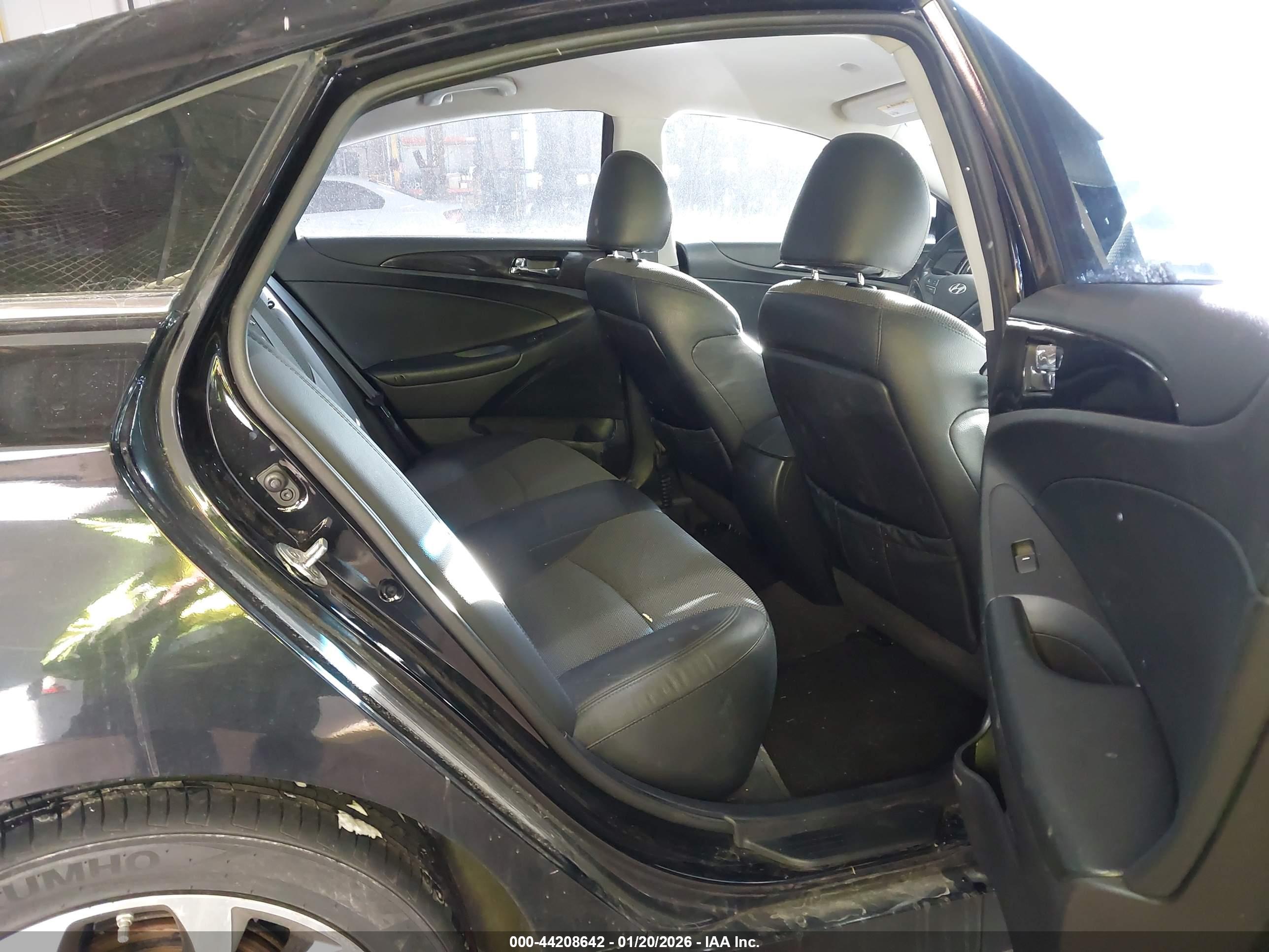 HYUNDAI SONATA image 8