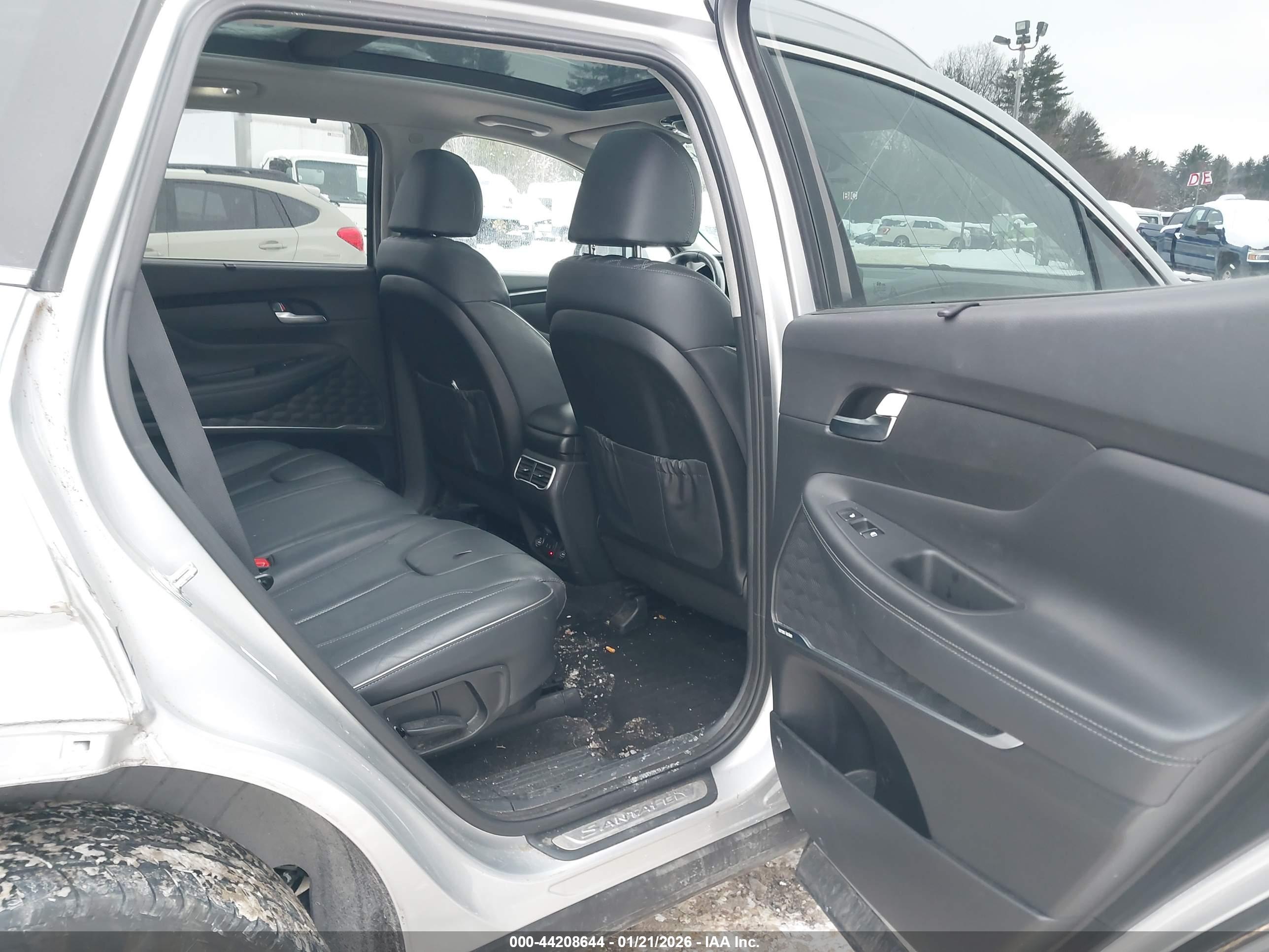 HYUNDAI SANTA image 8