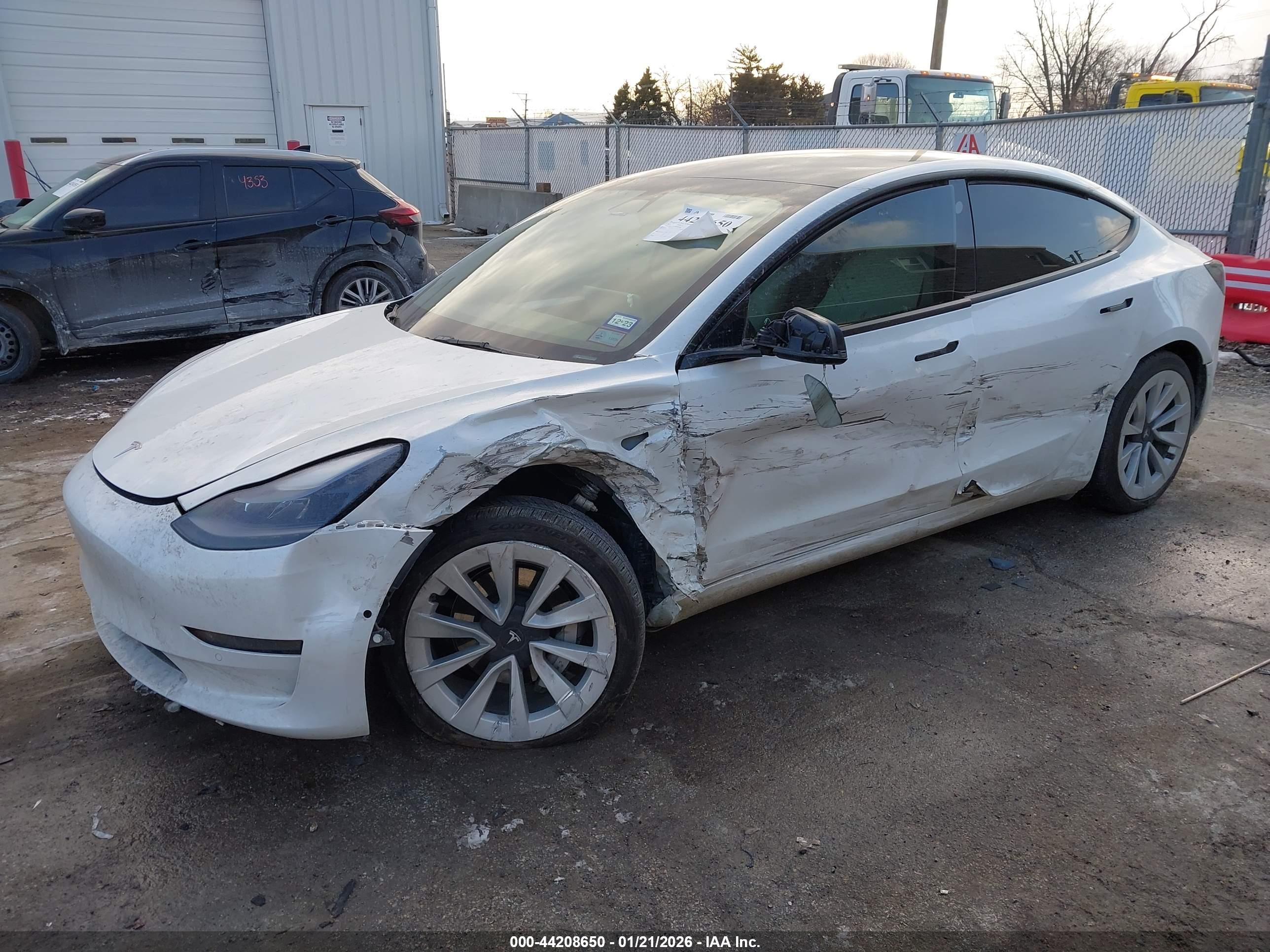 TESLA MODEL image 2
