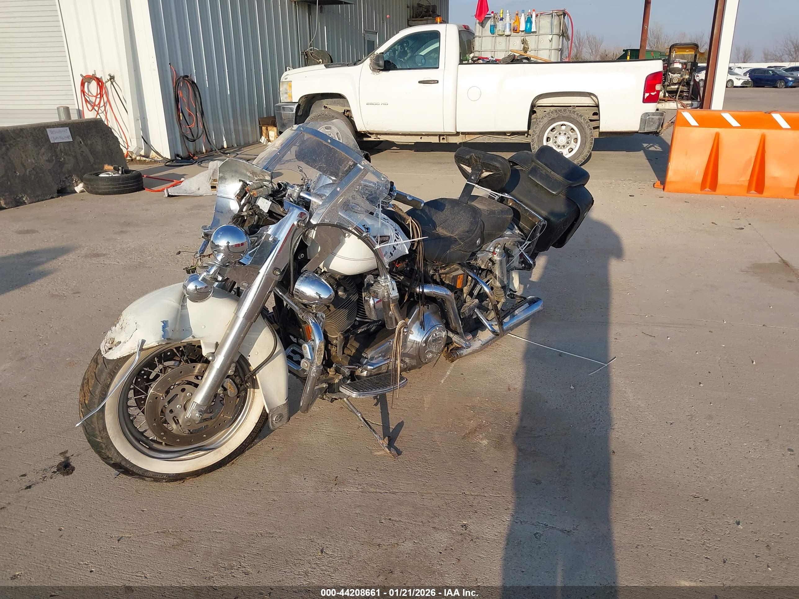 HARLEY-DAVIDSON FLHRCI image 2