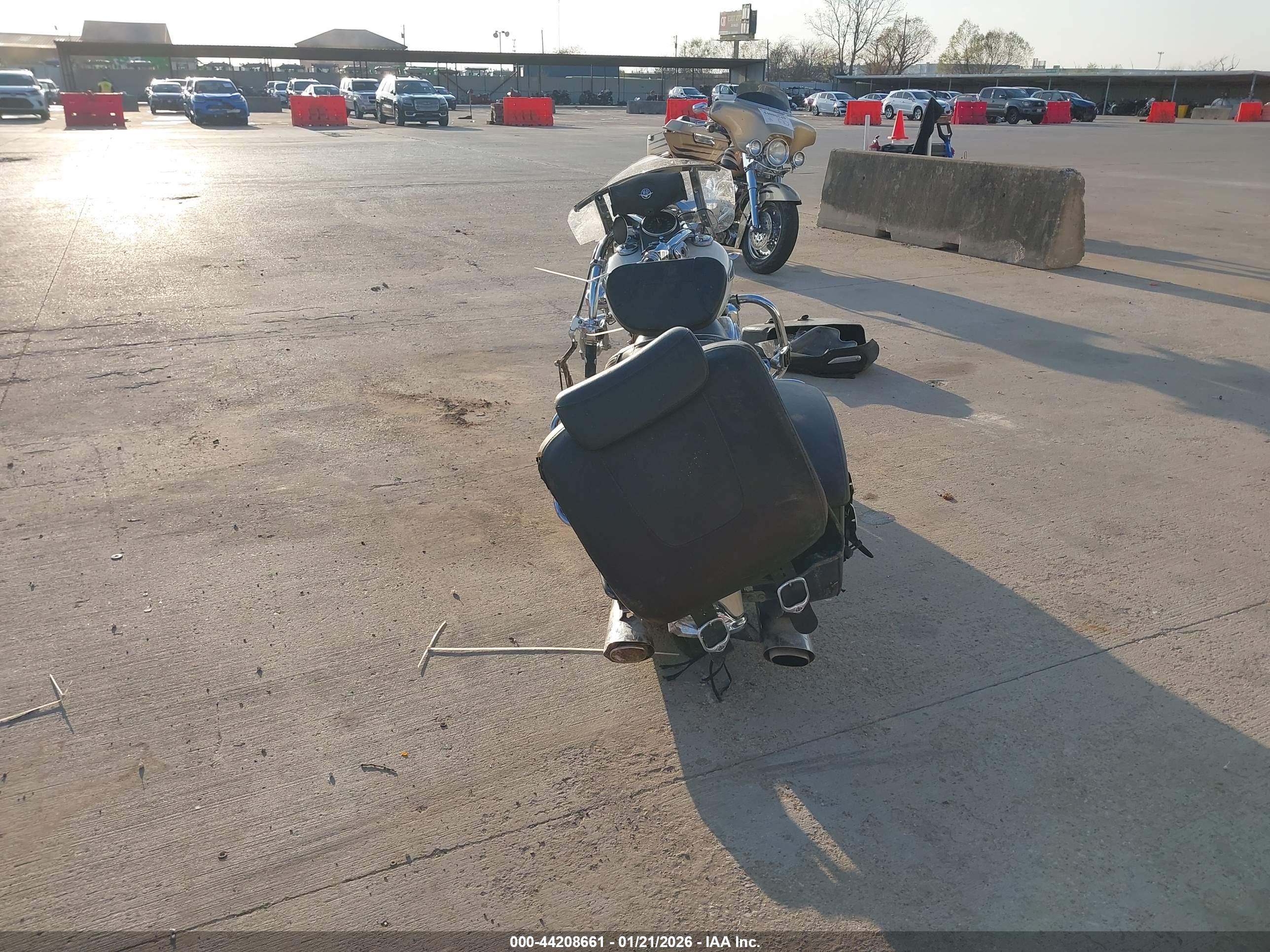HARLEY-DAVIDSON FLHRCI image 6