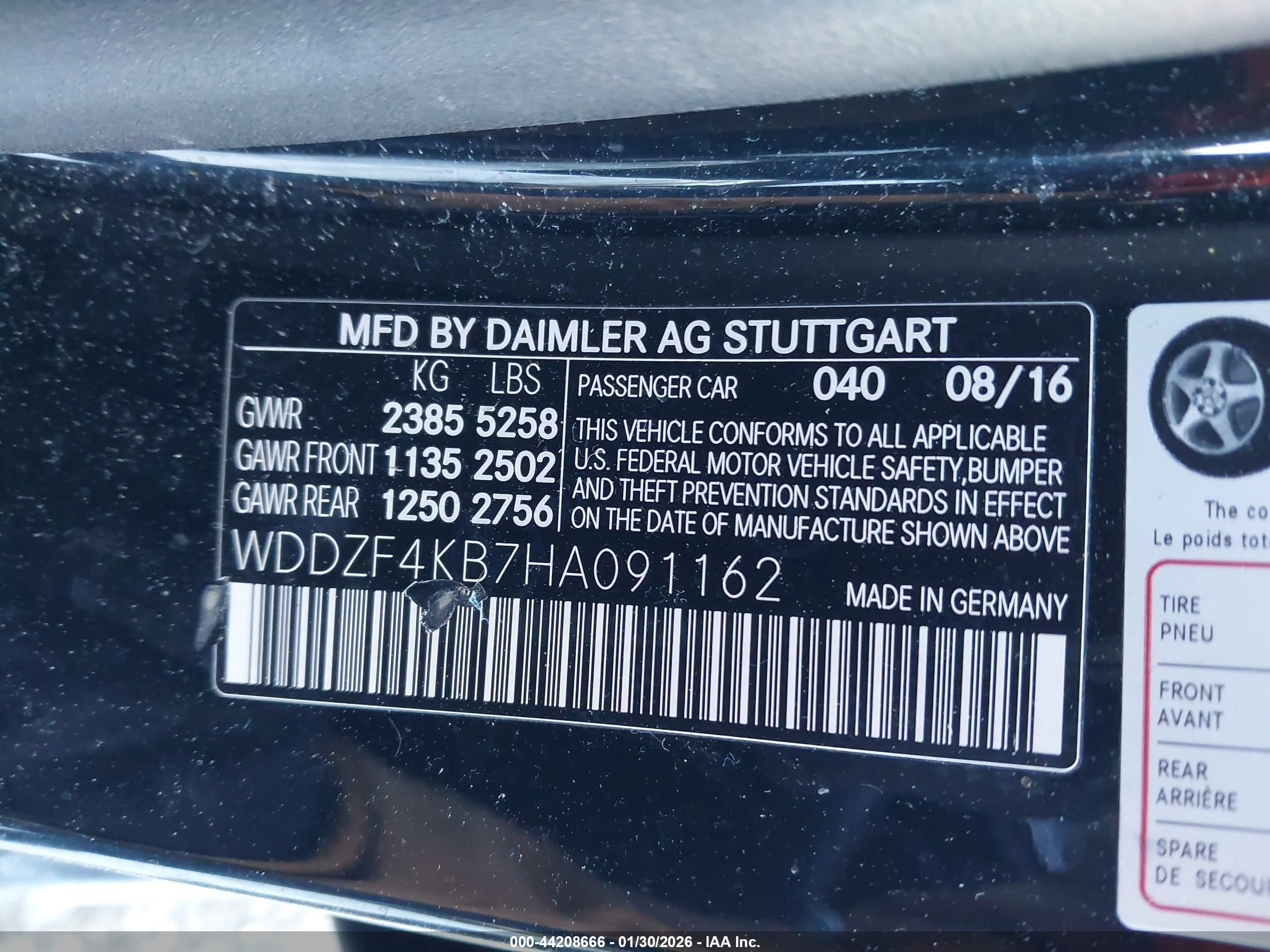 MERCEDES-BENZ E image 9