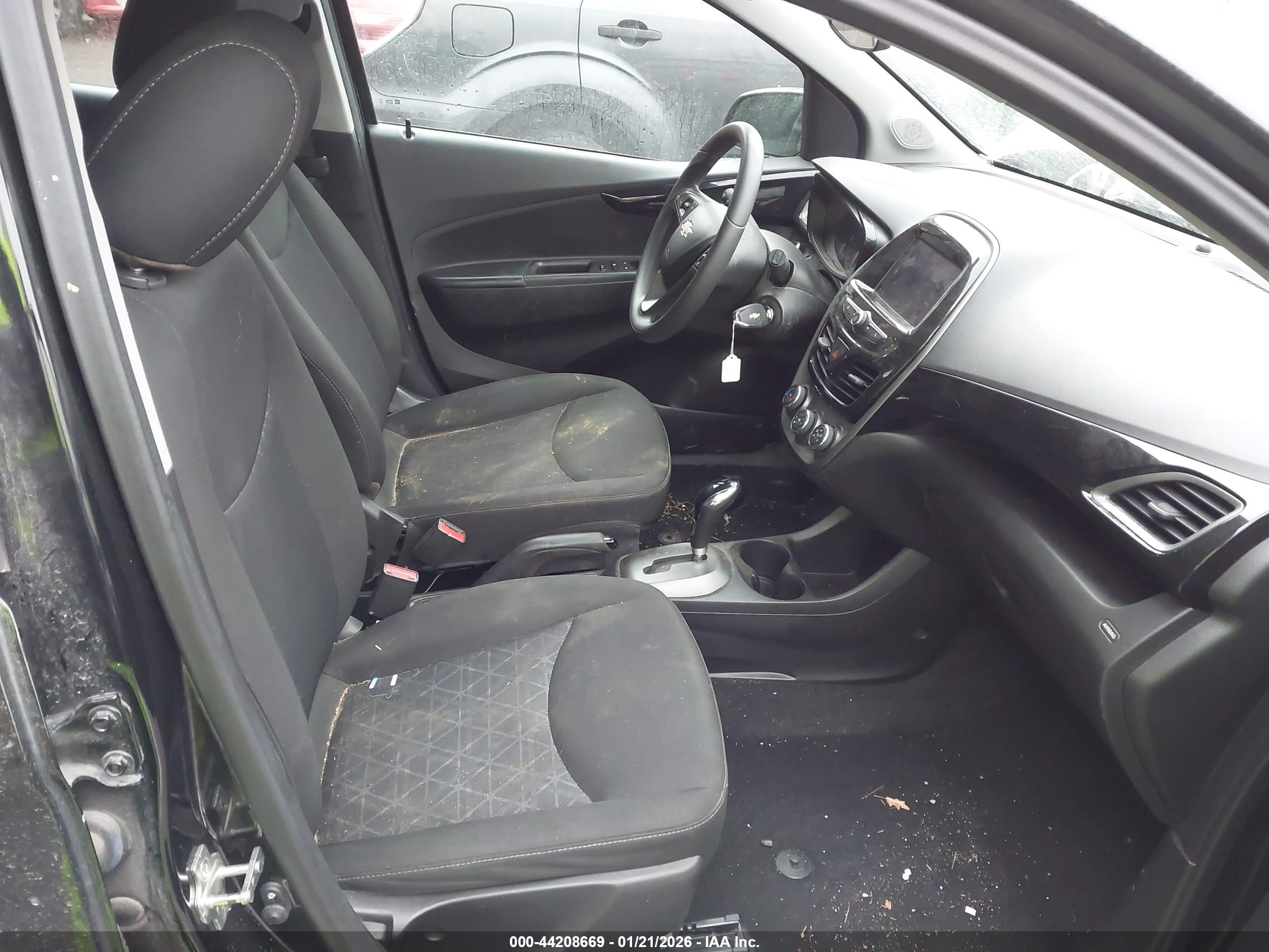CHEVROLET SPARK image 5