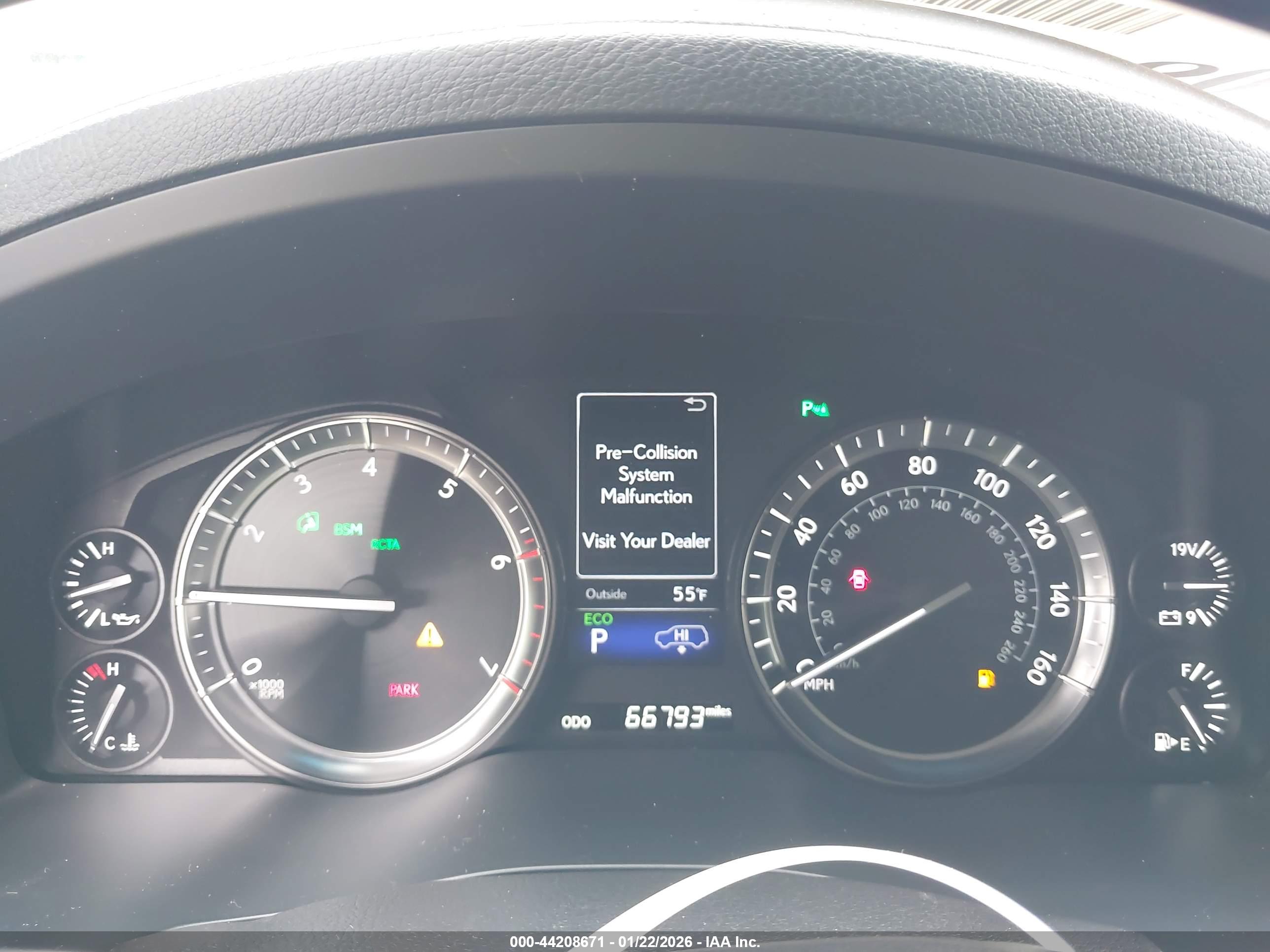 LEXUS LX image 7