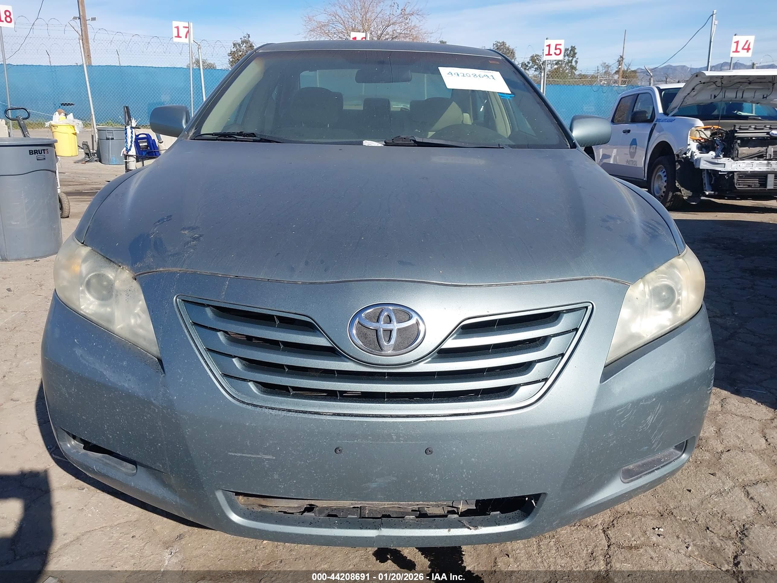 TOYOTA CAMRY image 6