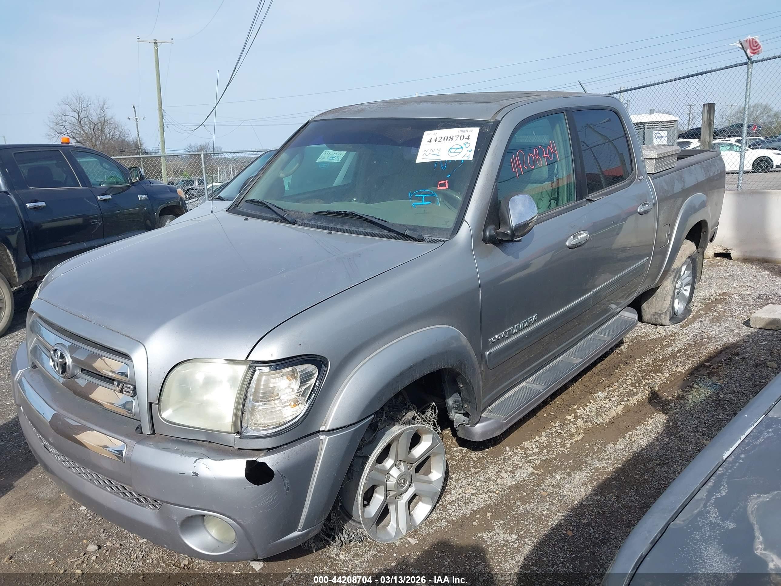 TOYOTA TUNDRA image 2