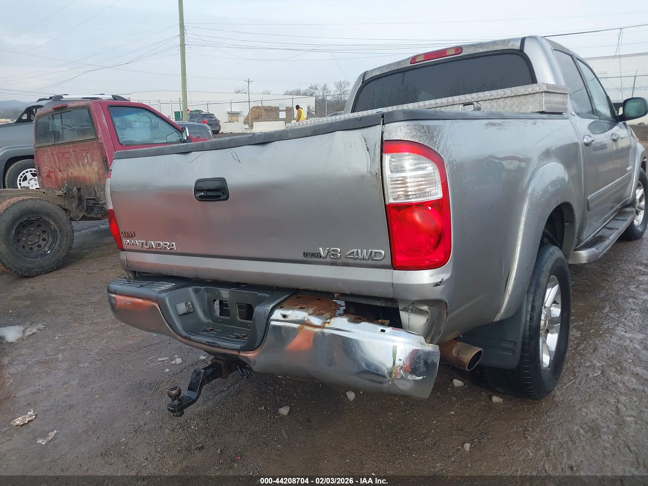 TOYOTA TUNDRA image 6
