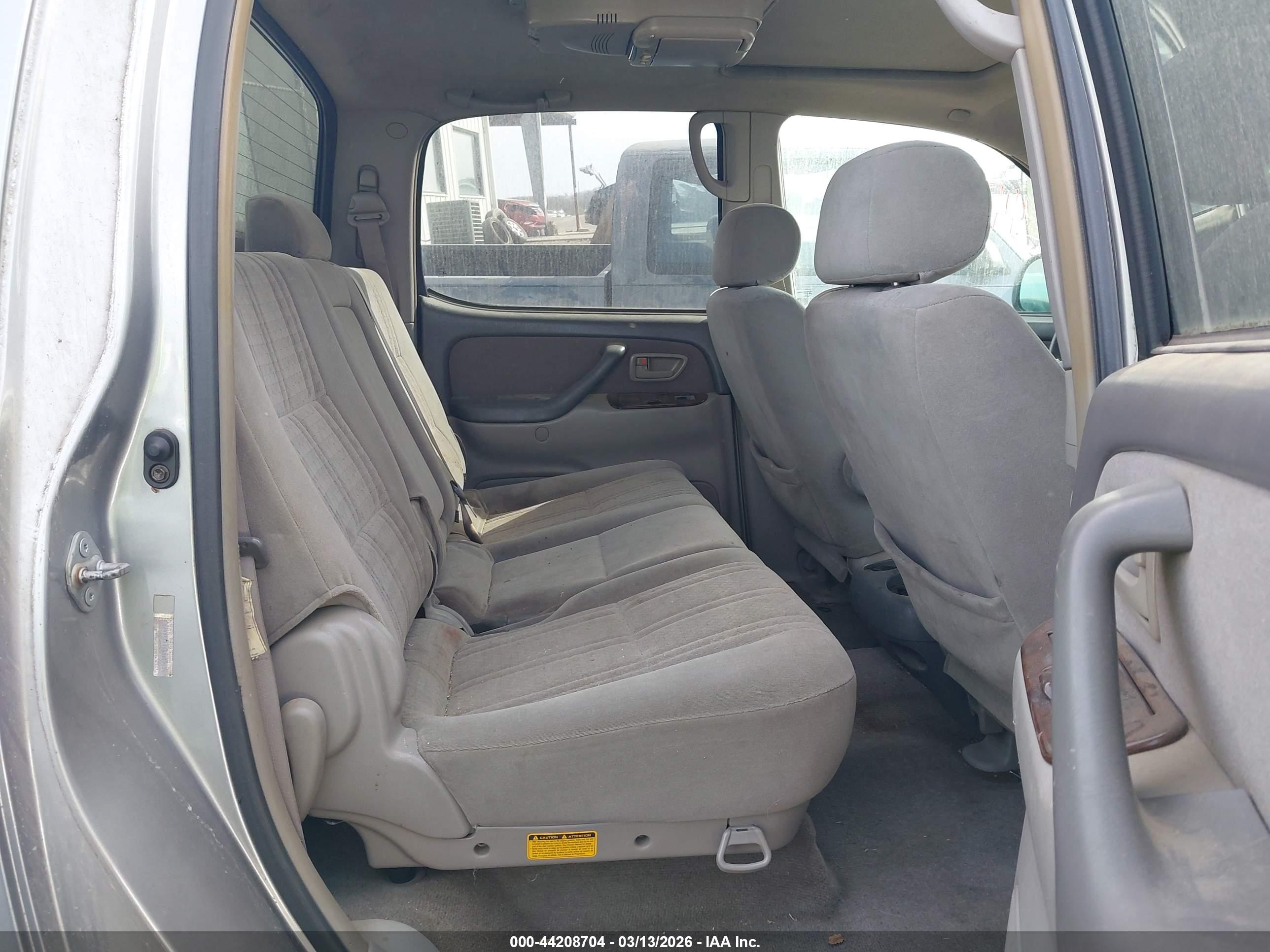TOYOTA TUNDRA image 8
