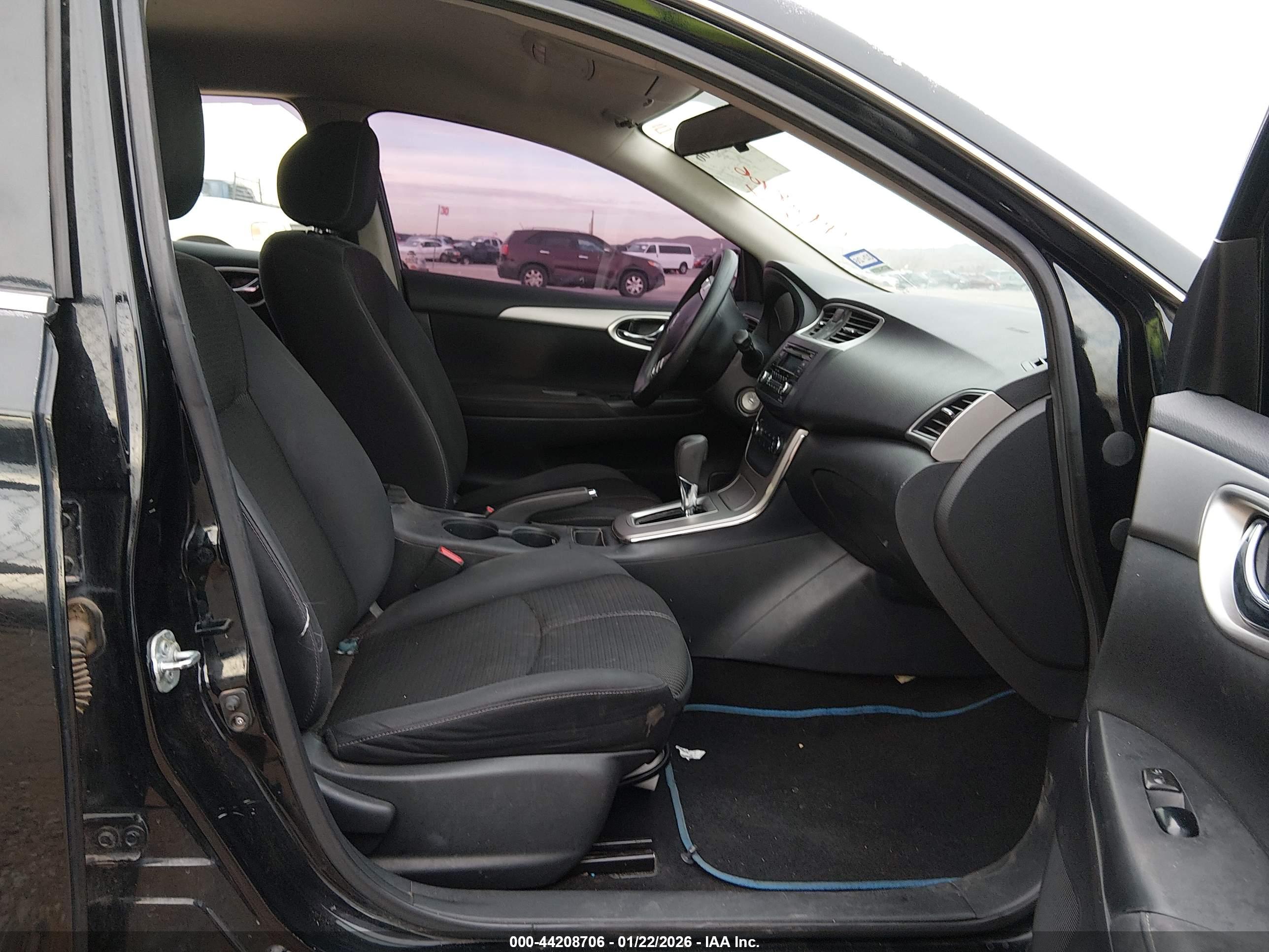 NISSAN SENTRA image 5