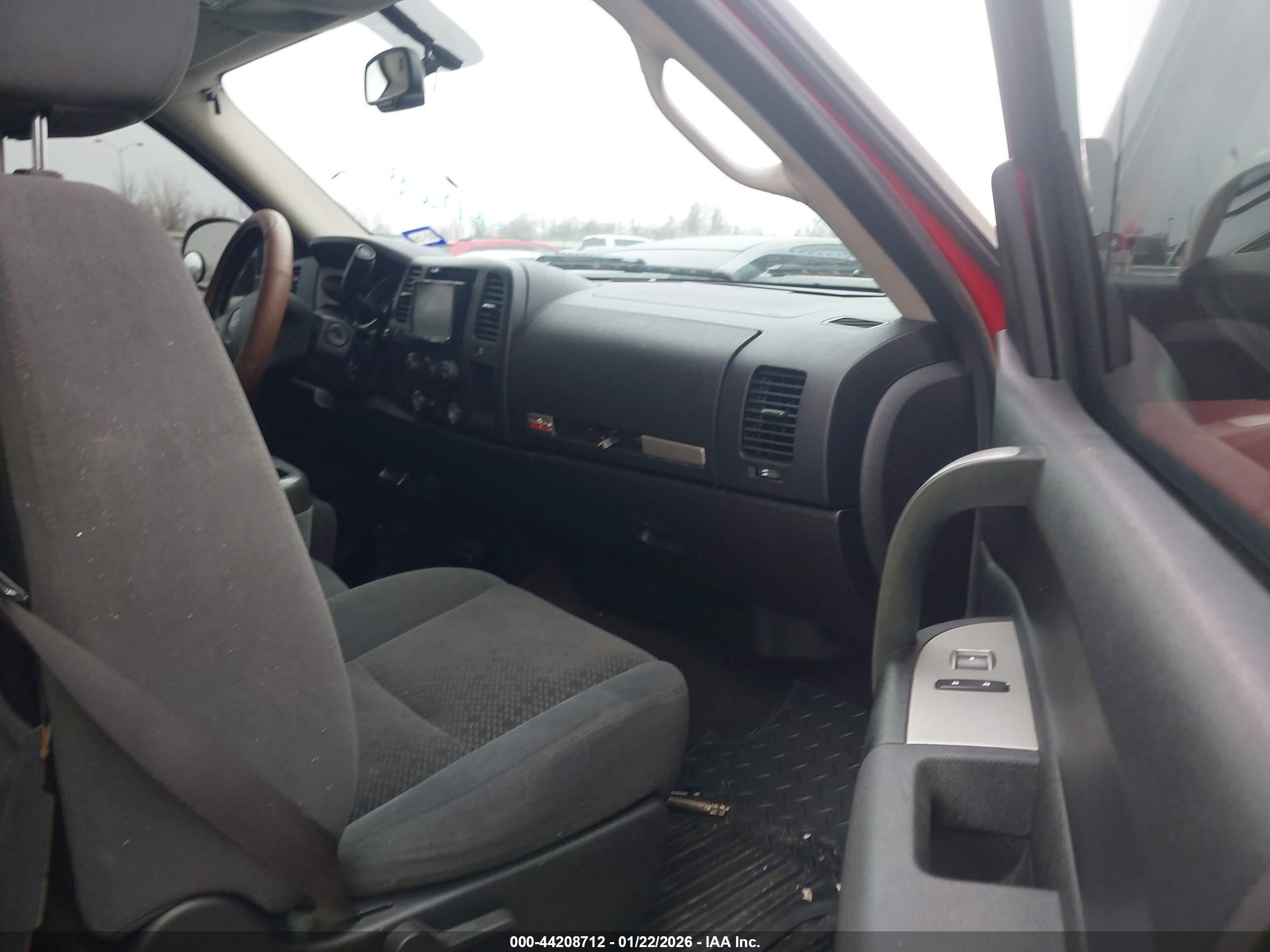 GMC SIERRA image 5