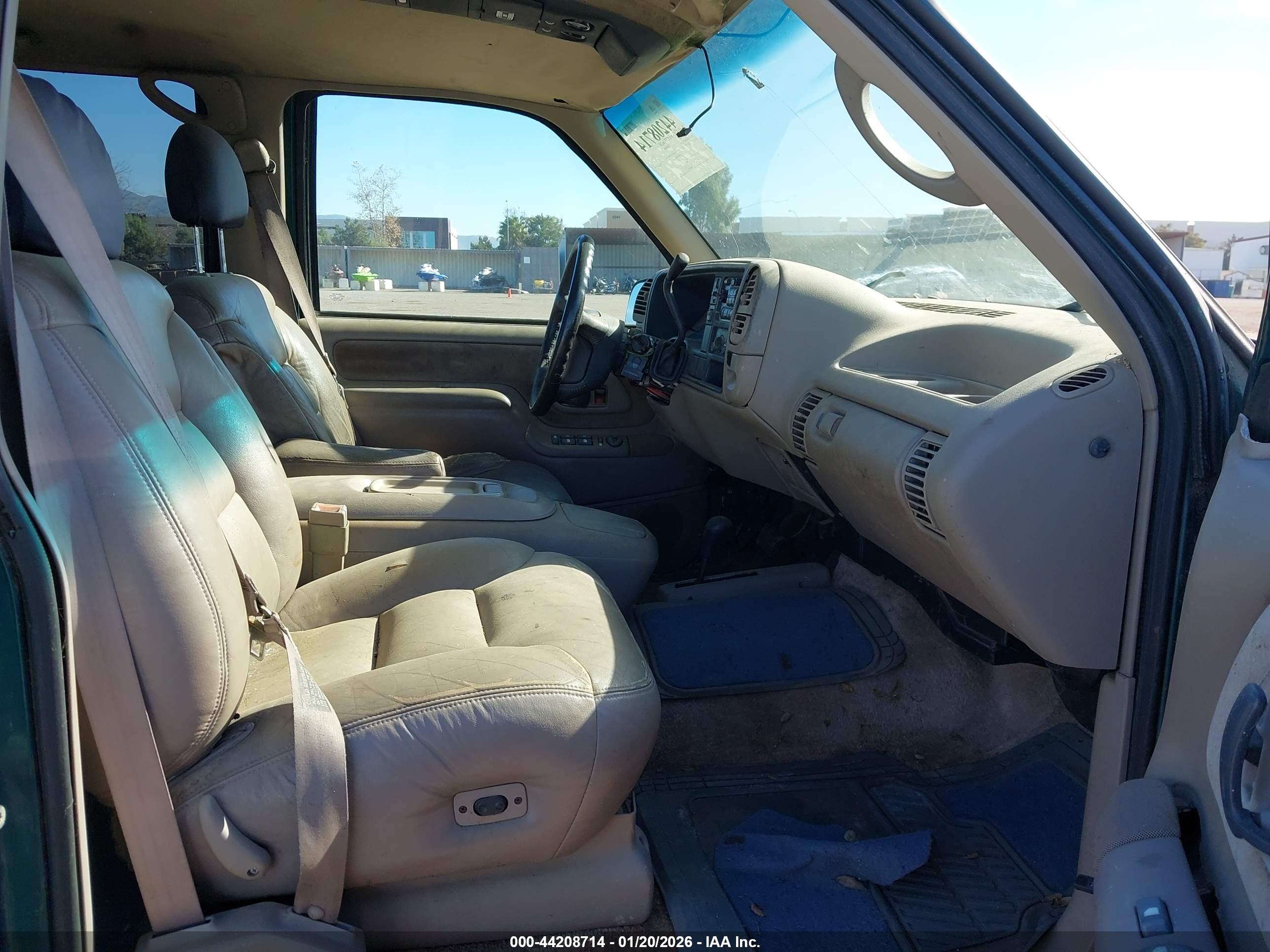 GMC YUKON image 5