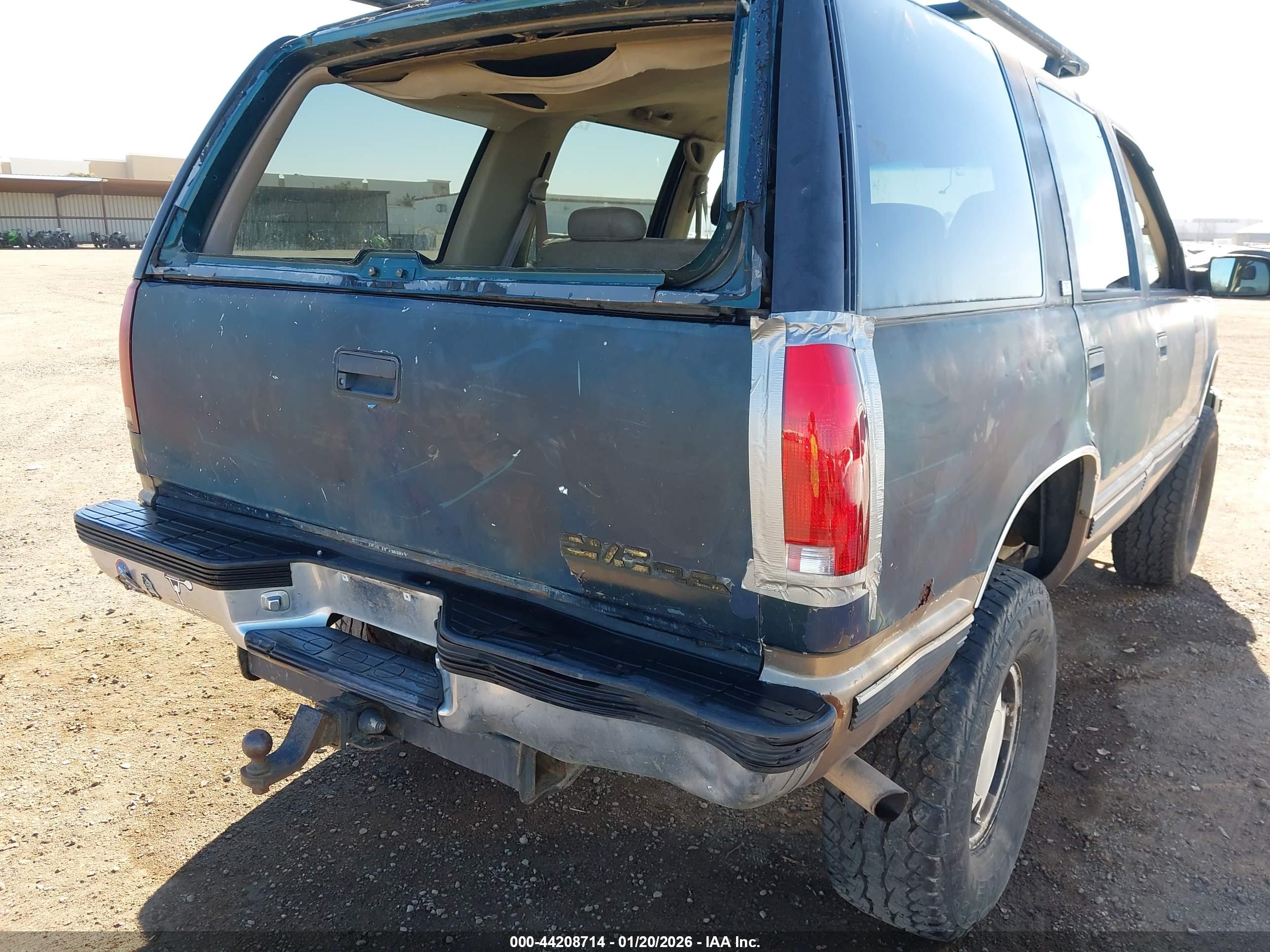 GMC YUKON image 6
