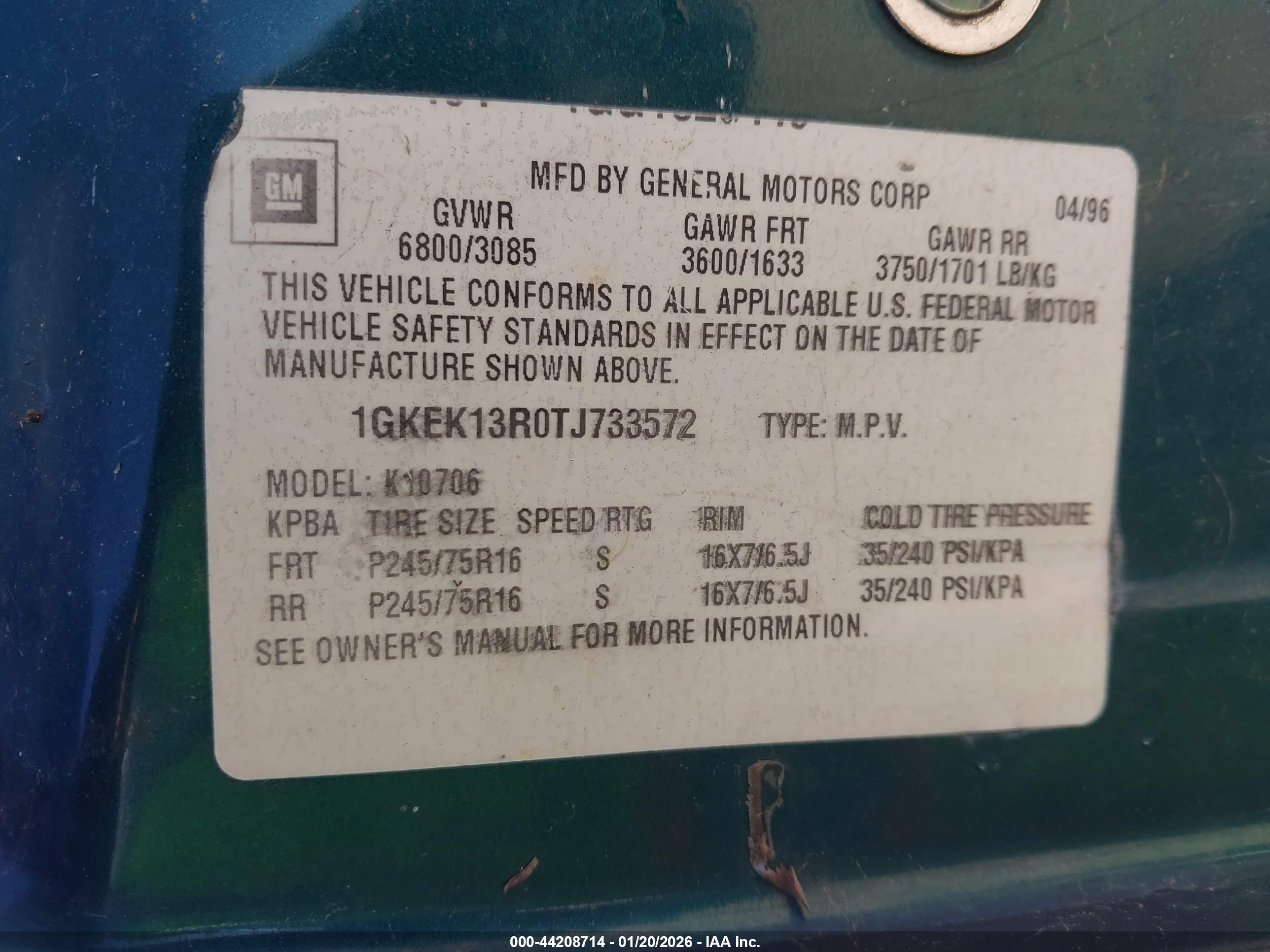 GMC YUKON image 9