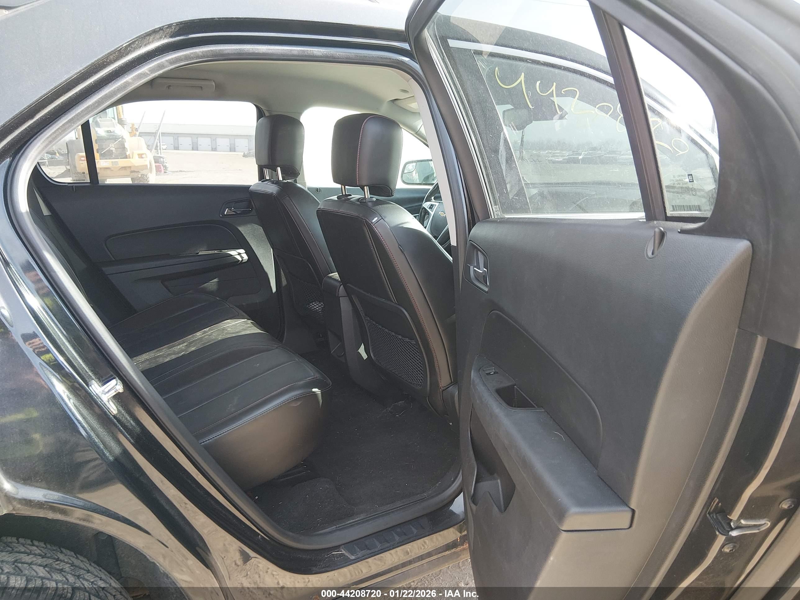 CHEVROLET EQUINOX image 8