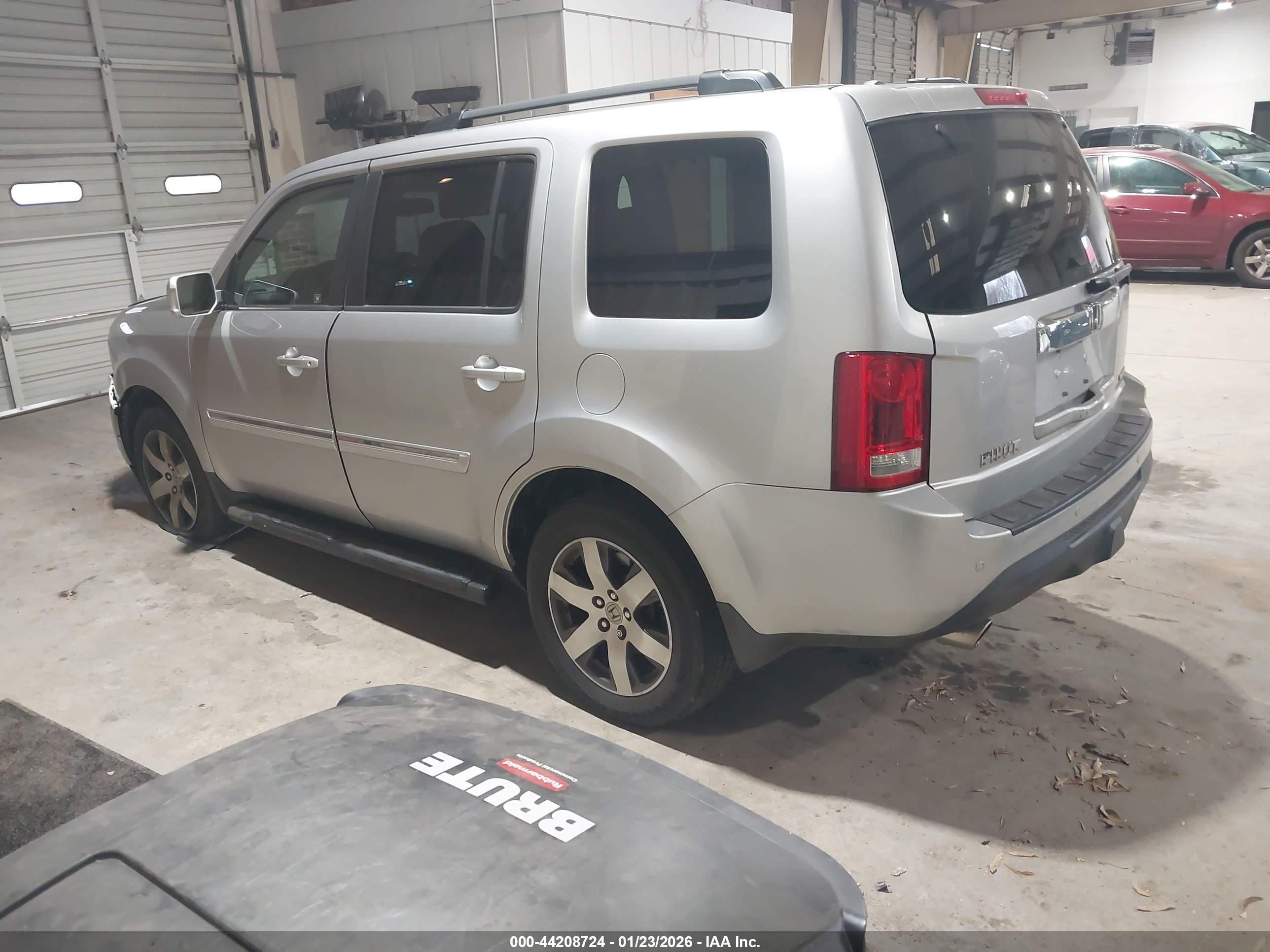HONDA PILOT image 3